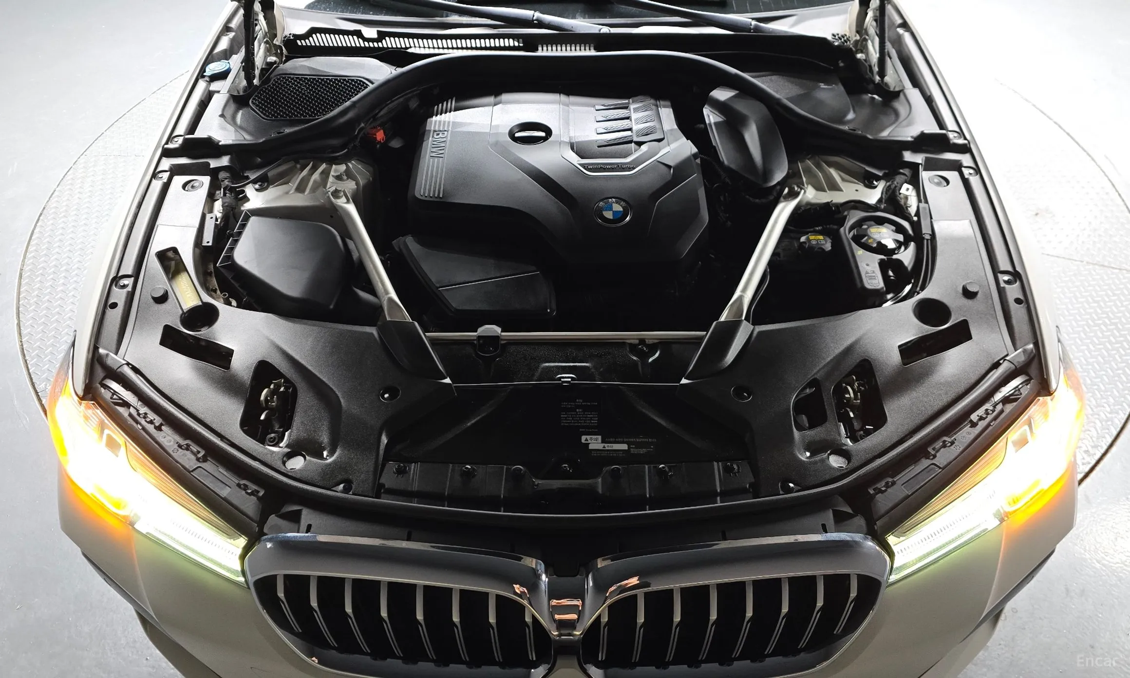 BMW 5 Series (G30) превью 6