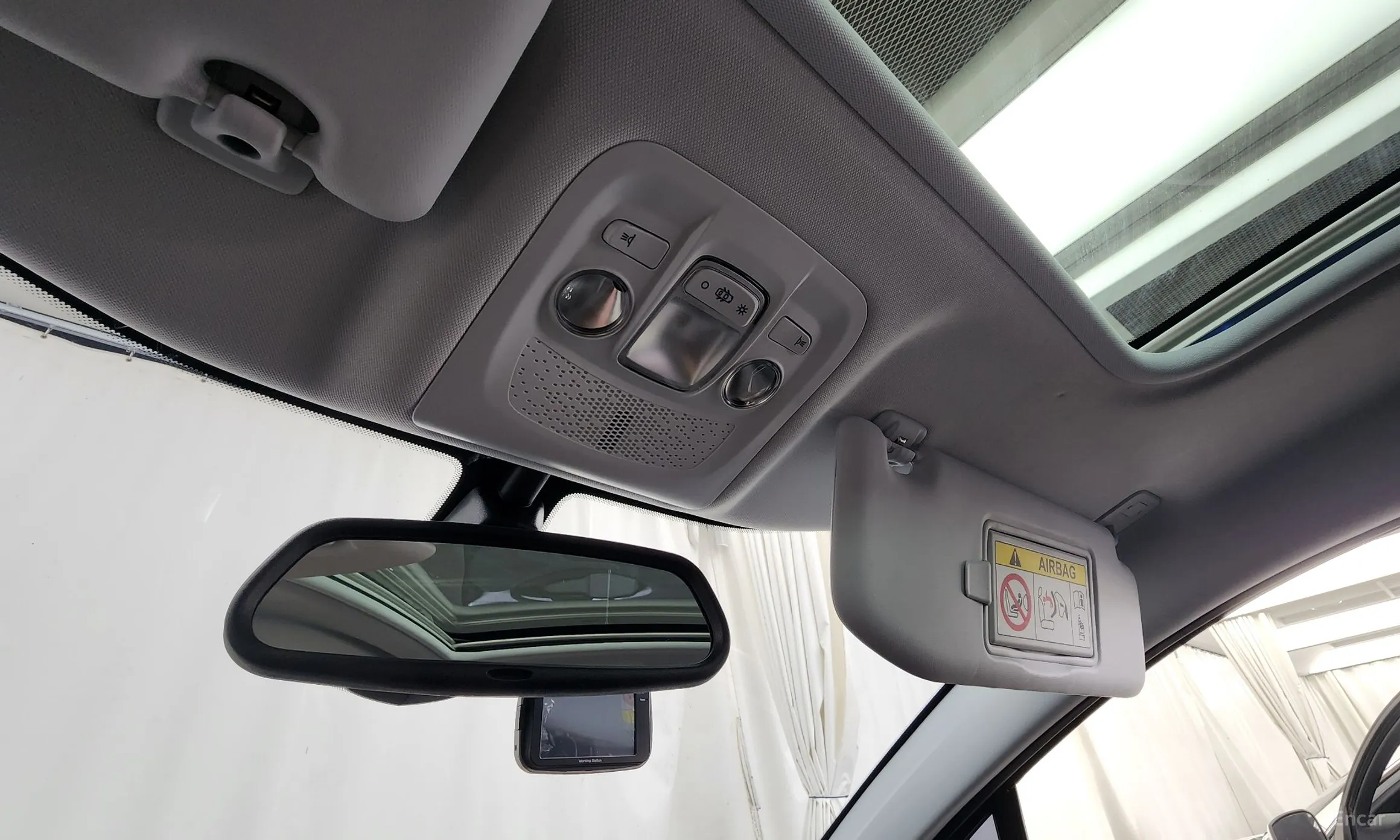 Peugeot 2008. превью 18