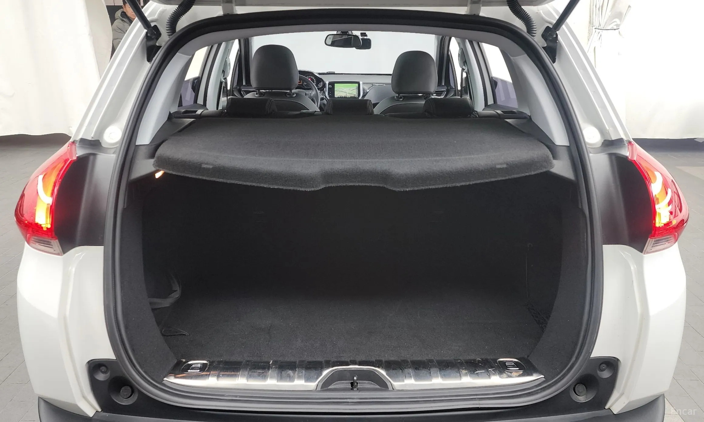 Peugeot 2008. превью 20