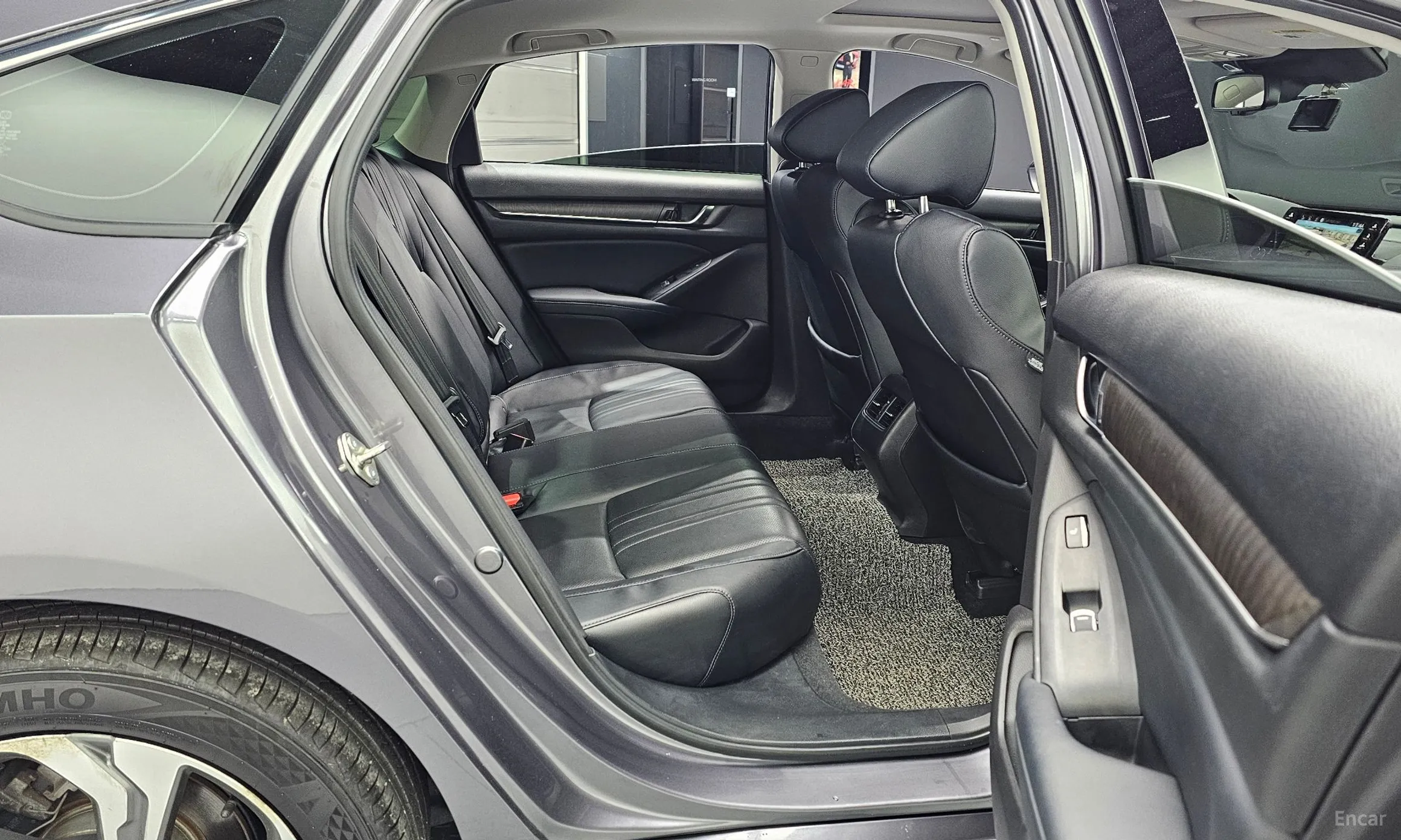 Honda Accord 10th Generation превью 12
