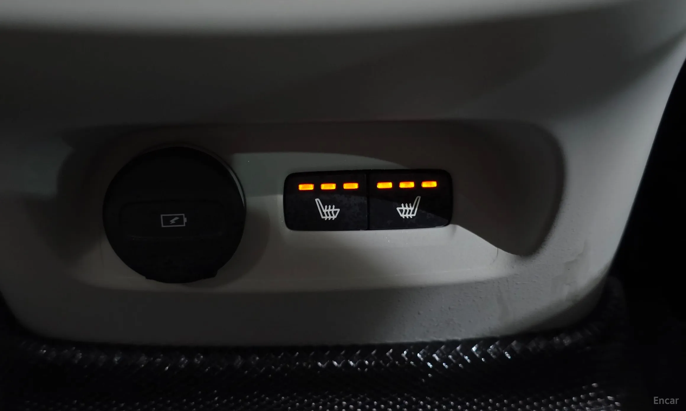 Volvo XC40 превью 18