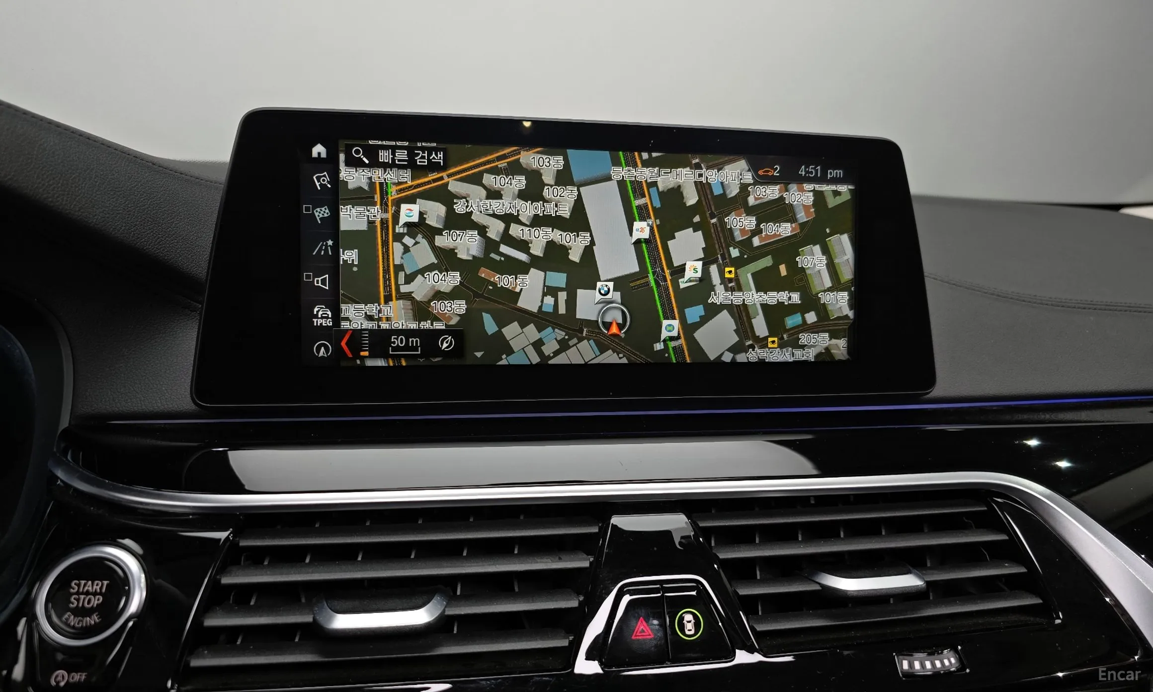 BMW 5 Series (G30) превью 14