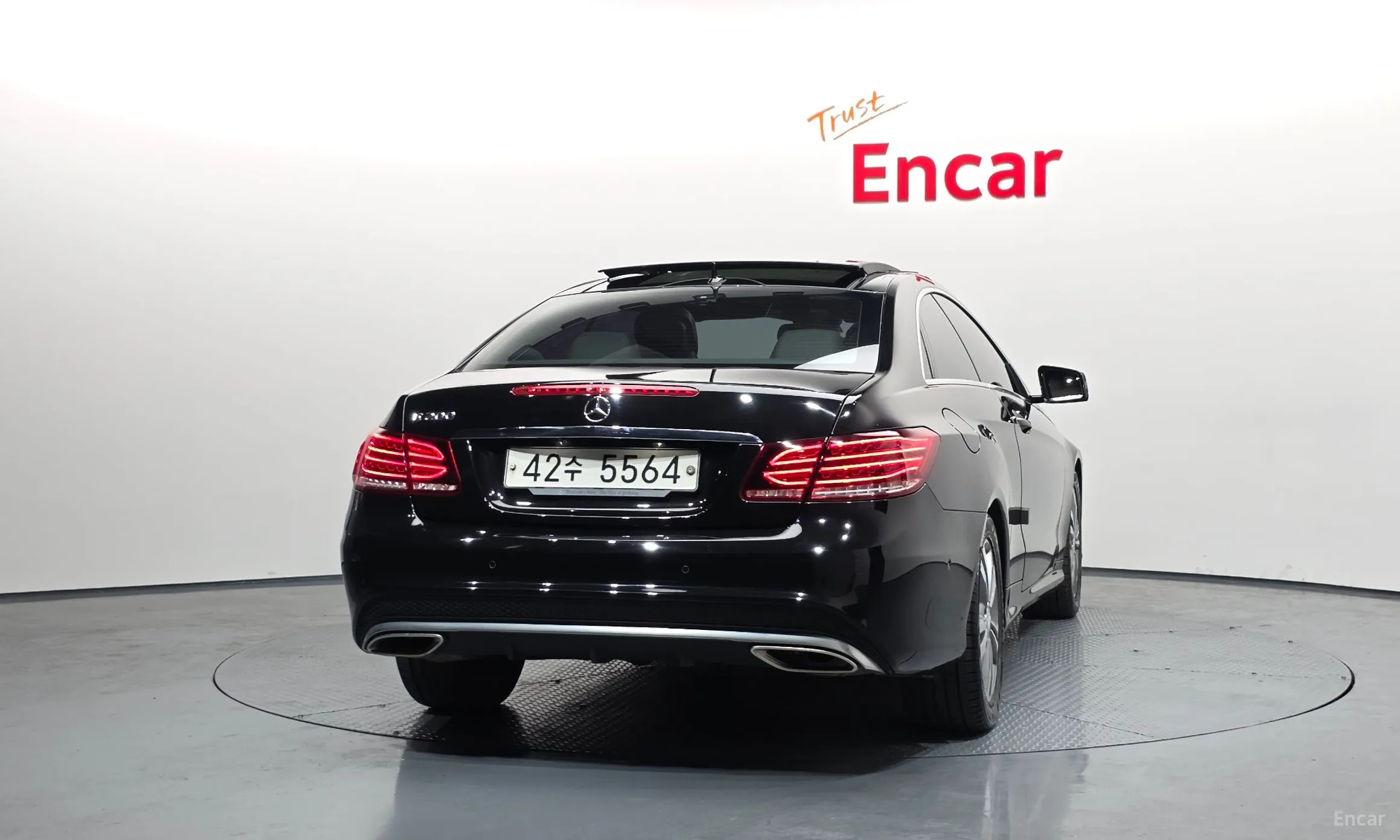 Mercedes Benz E-Class W212 превью 4