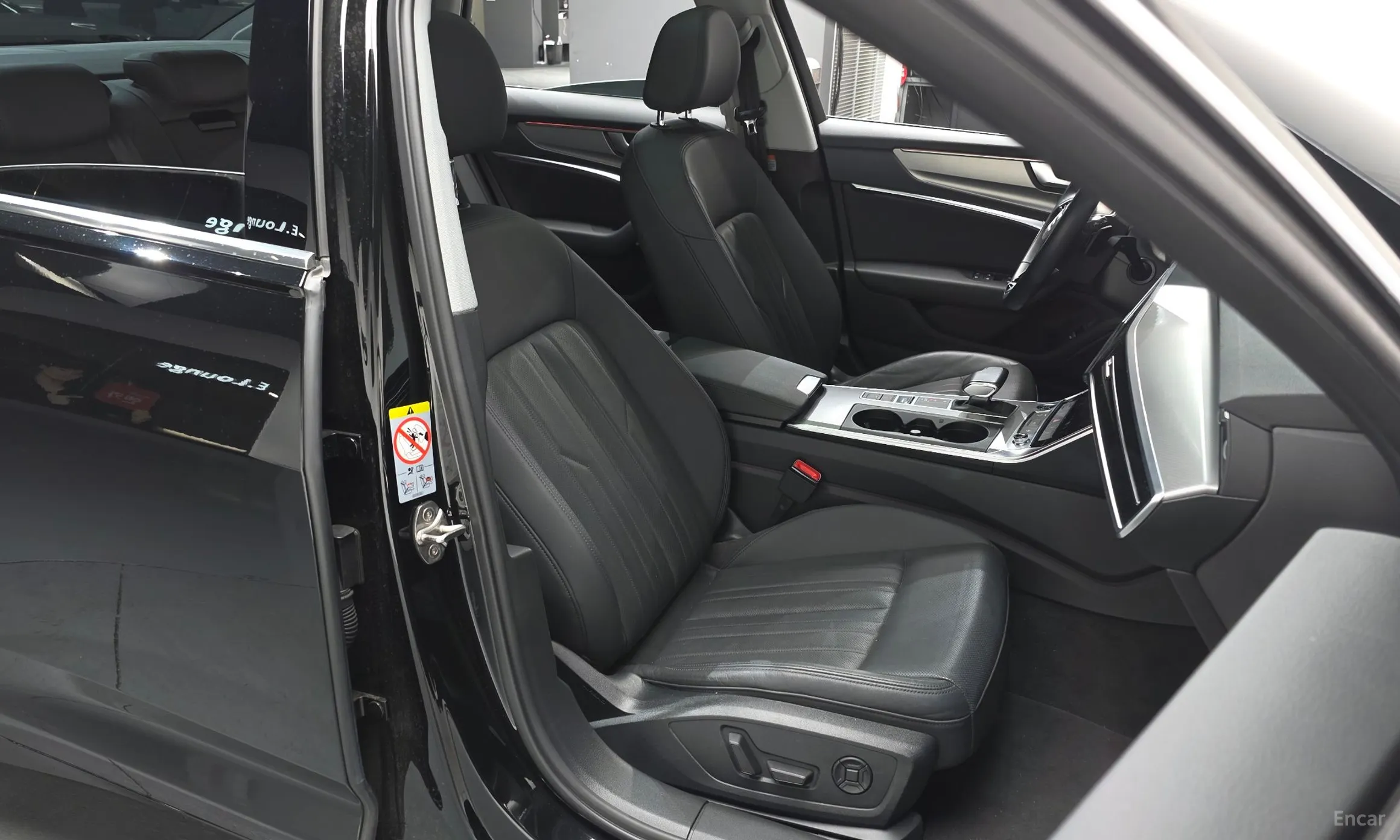Audi A6 (C8) превью 10