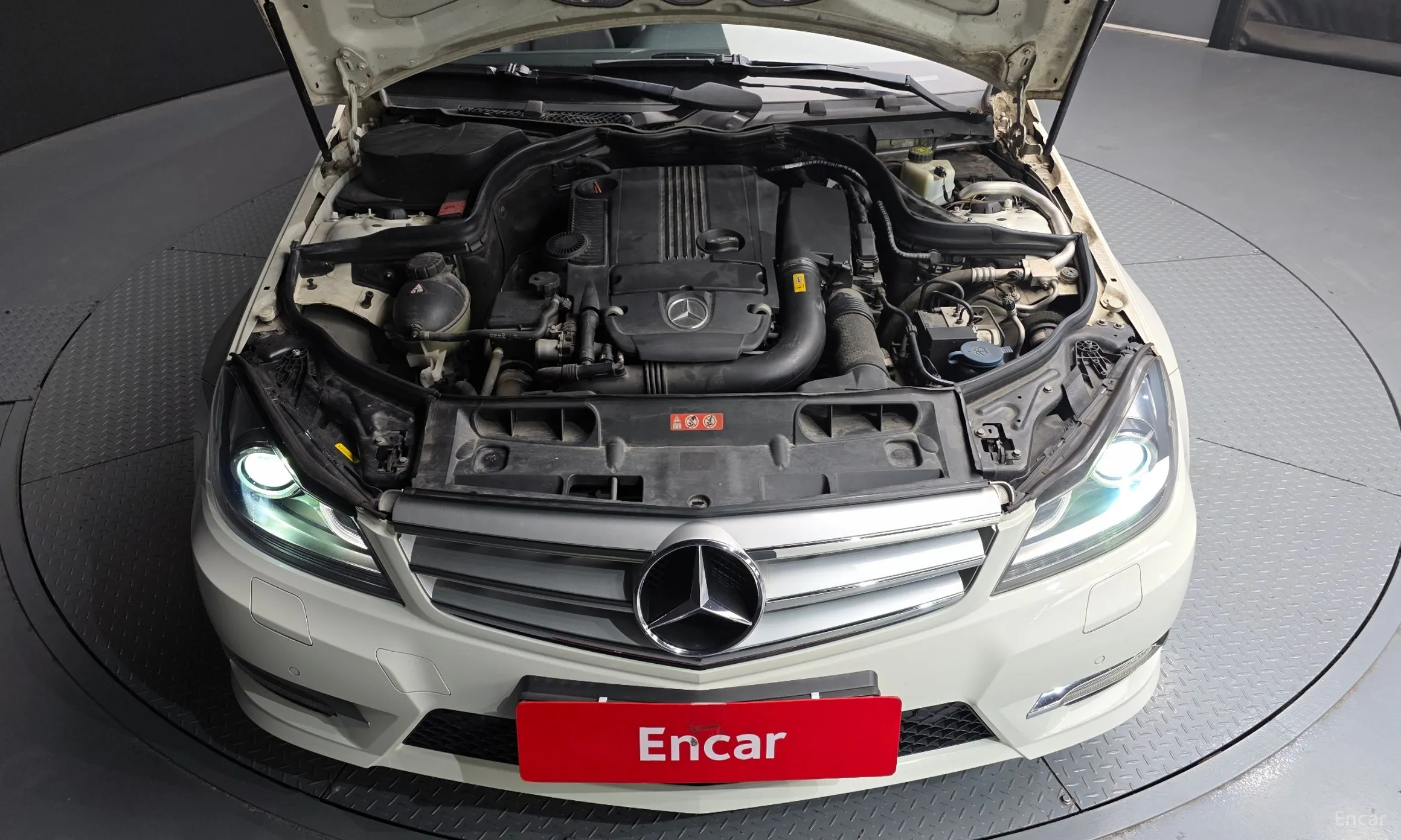 Mercedes Benz C-Class W204 превью 6