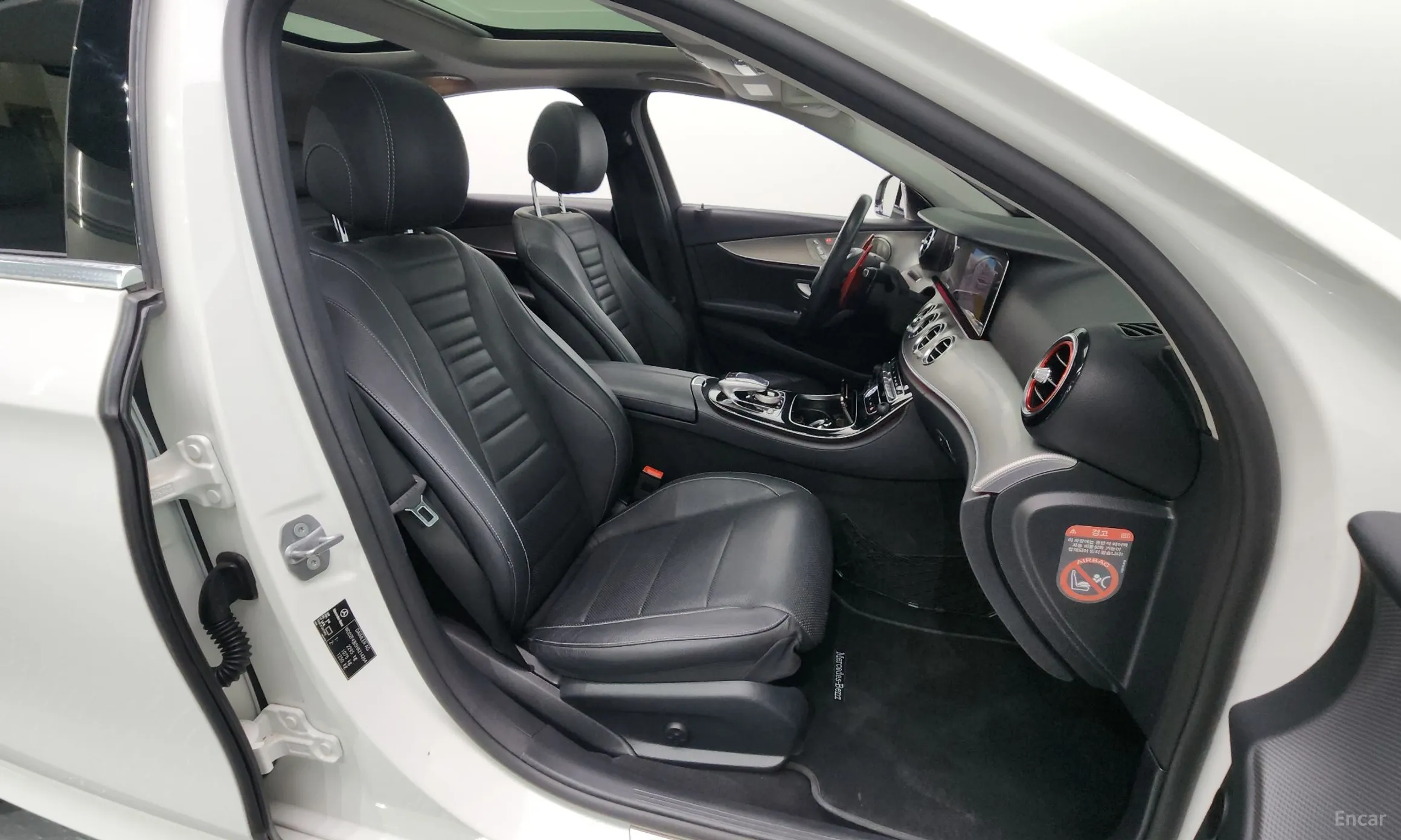 Mercedes Benz E-Class W213 превью 11
