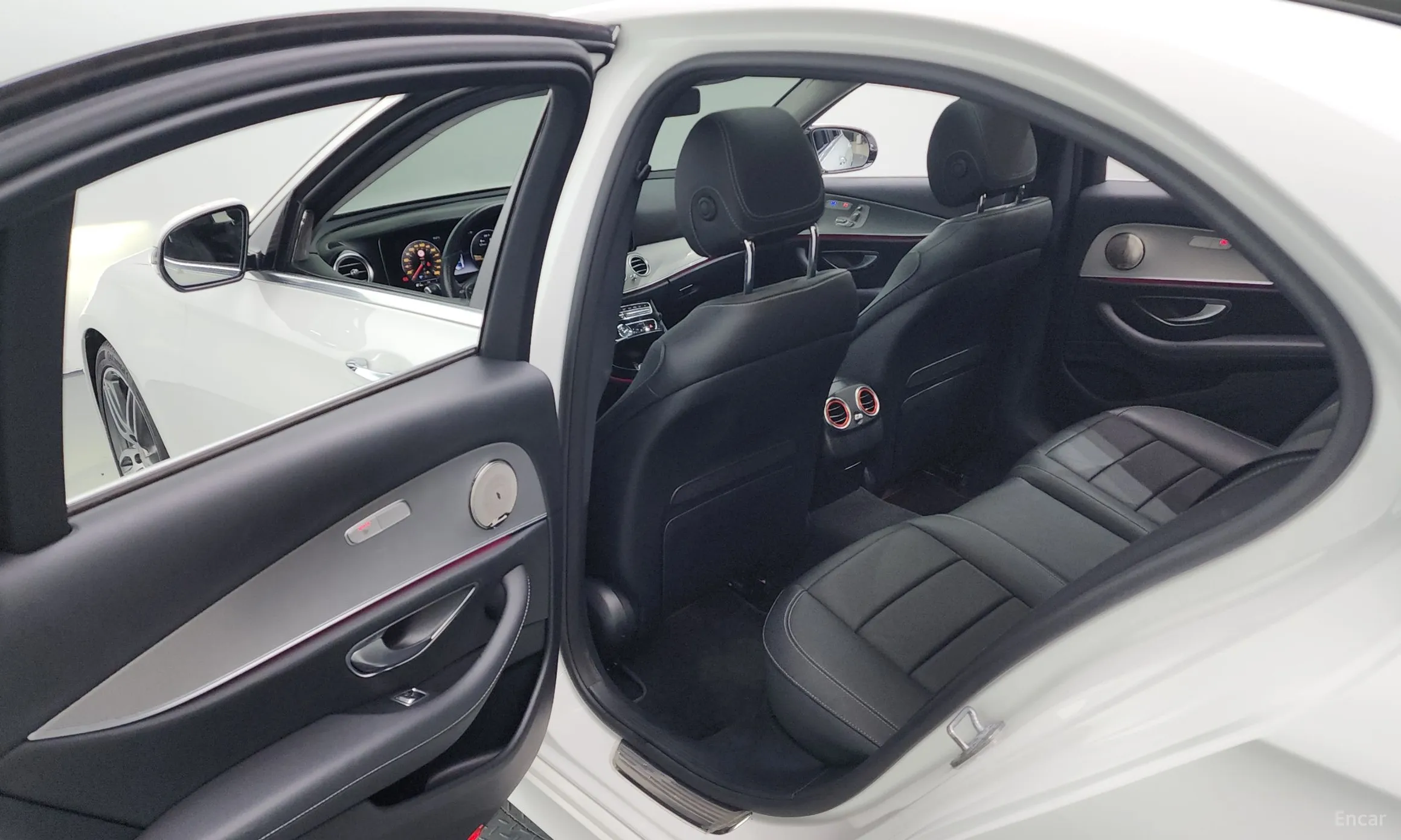 Mercedes Benz E-Class W213 превью 12