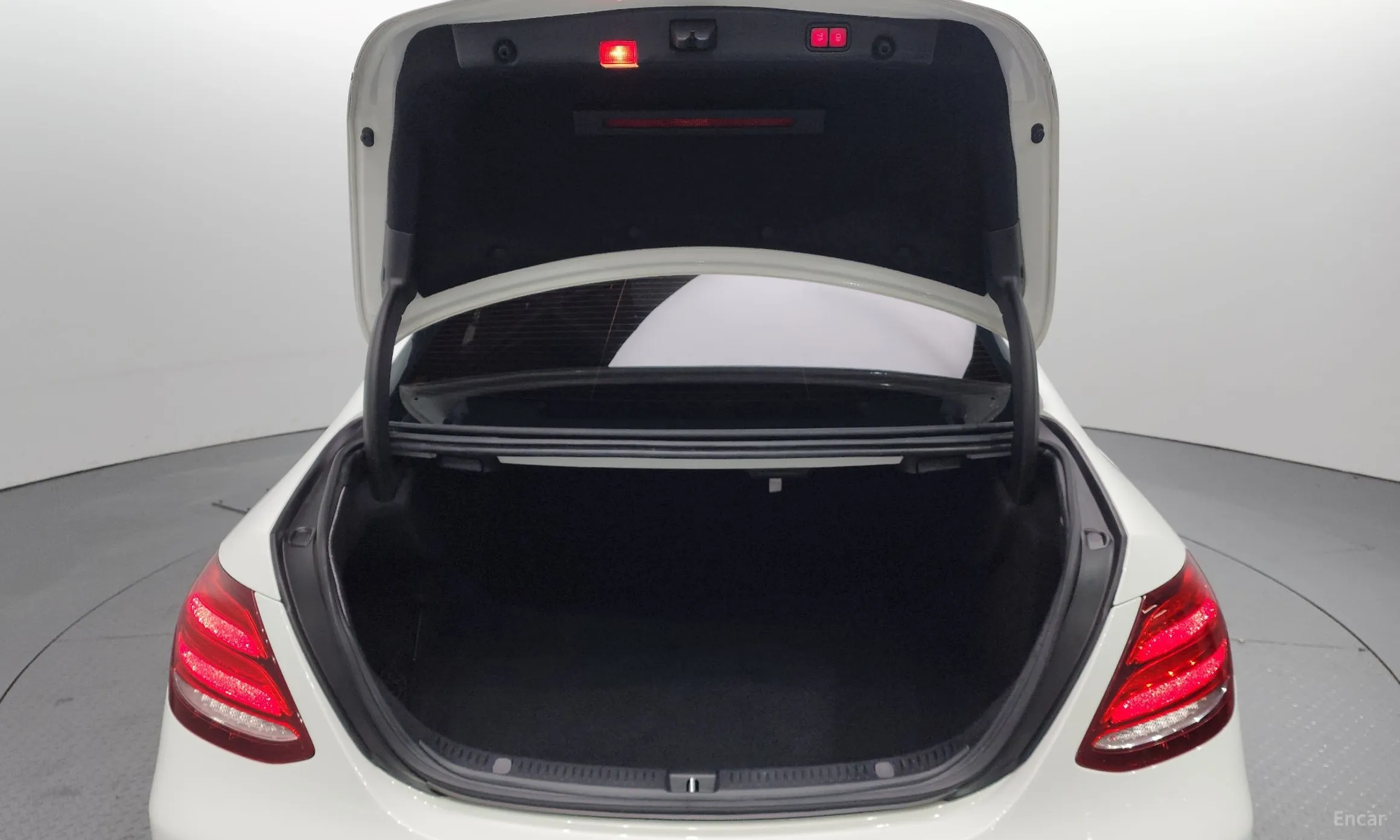 Mercedes Benz E-Class W213 превью 20