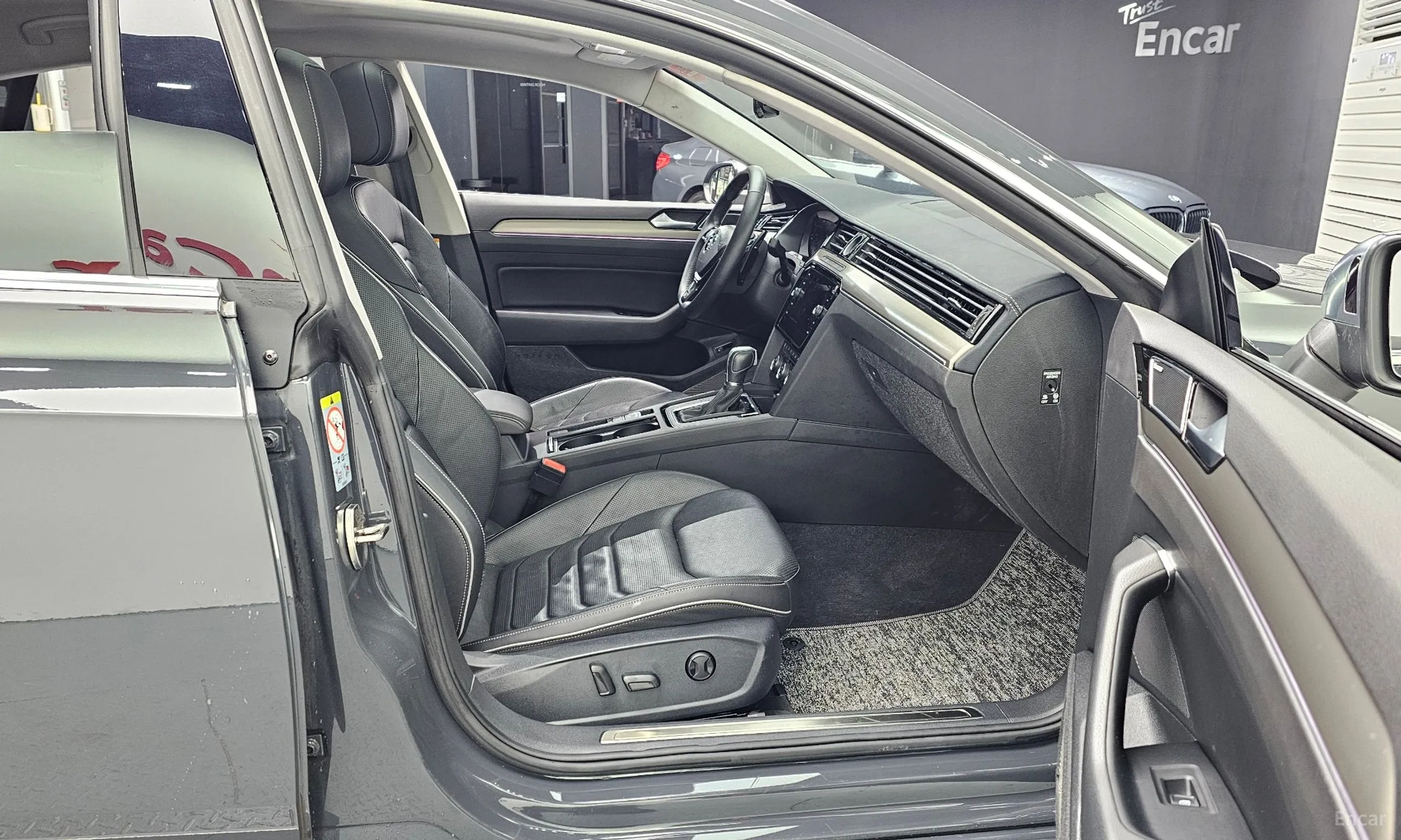 Volkswagen Ateon превью 11