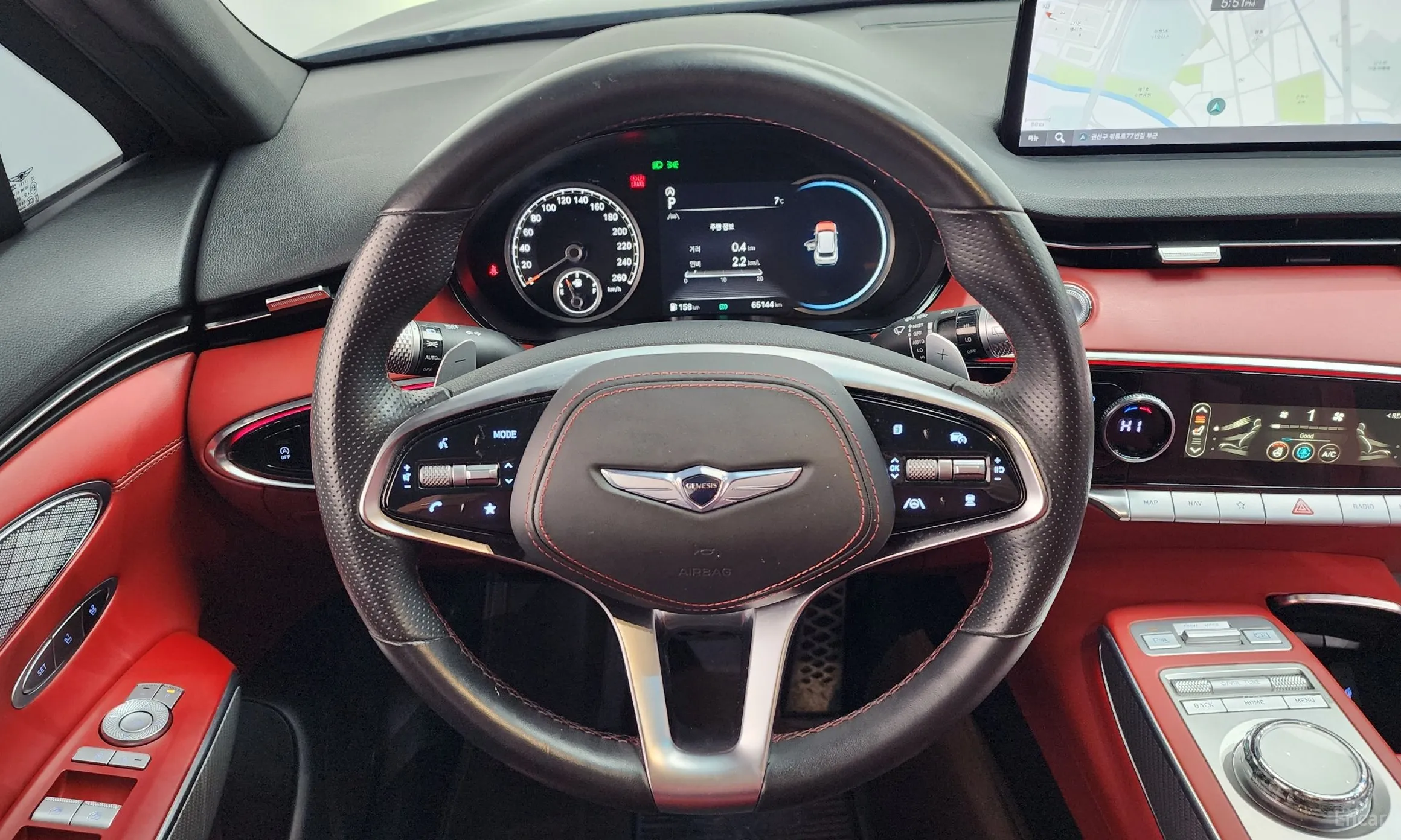 Genesis GV70 превью 13