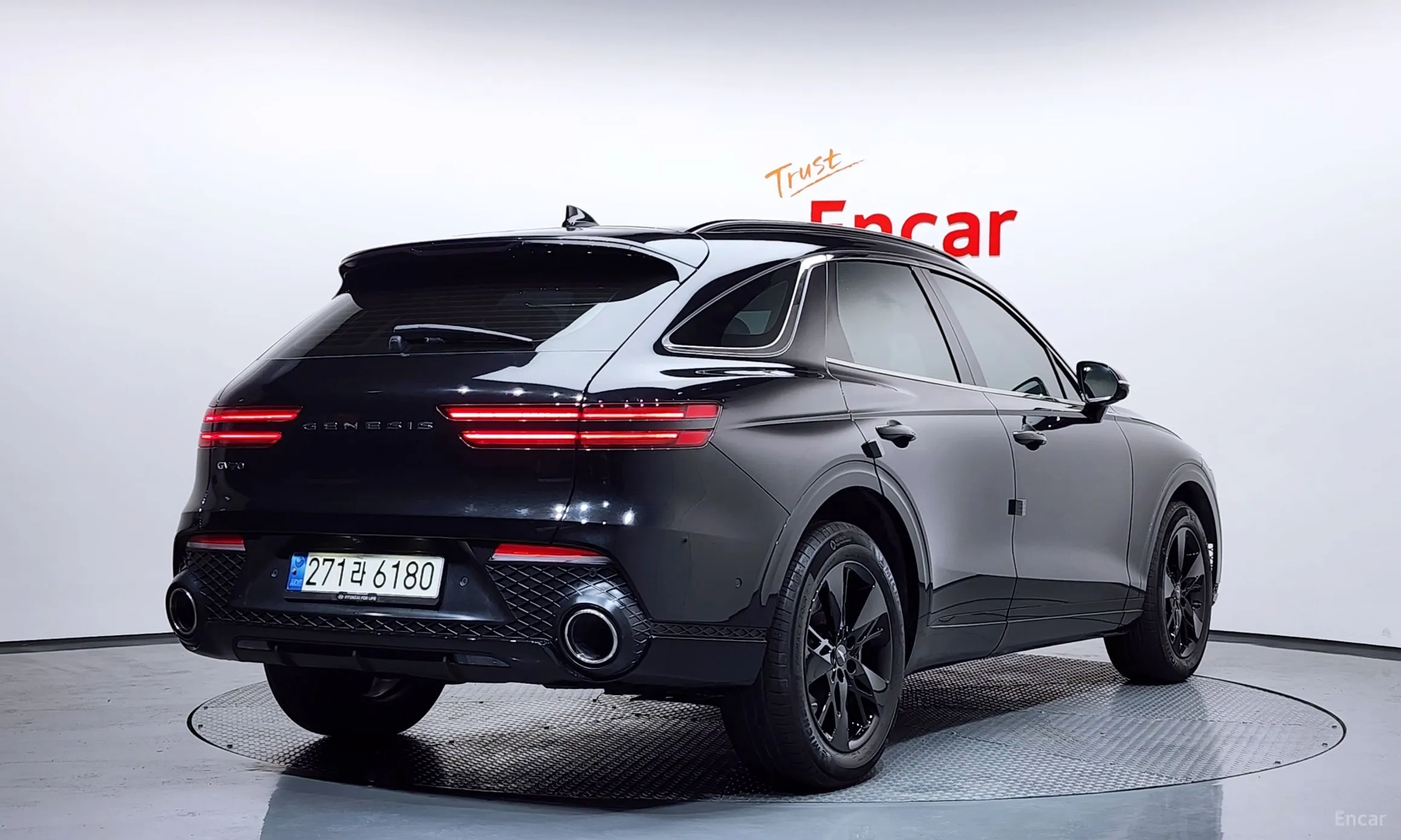 Genesis GV70 превью 2