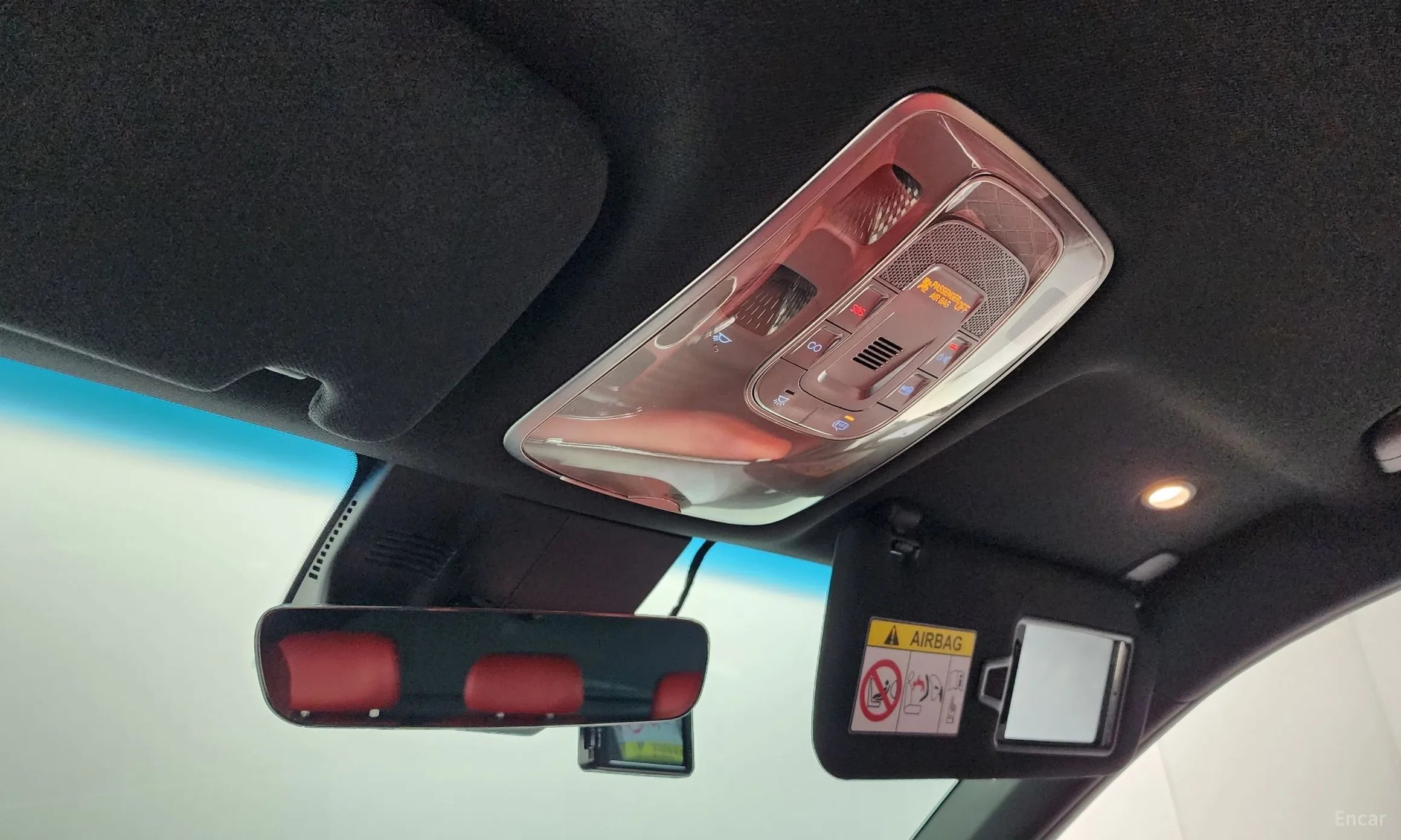 Genesis GV70 превью 17