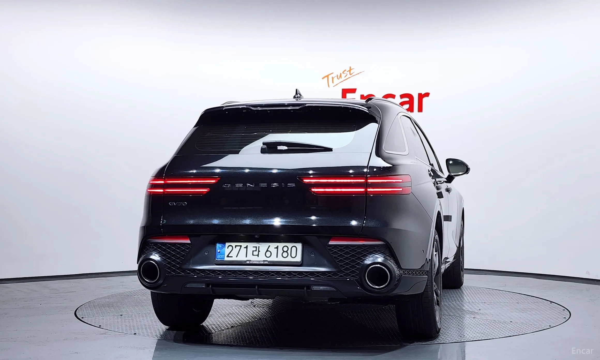 Genesis GV70 превью 4