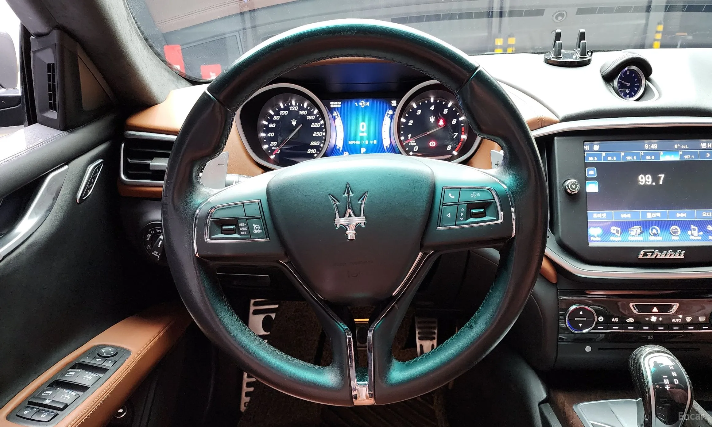 Maserati Ghibli превью 13