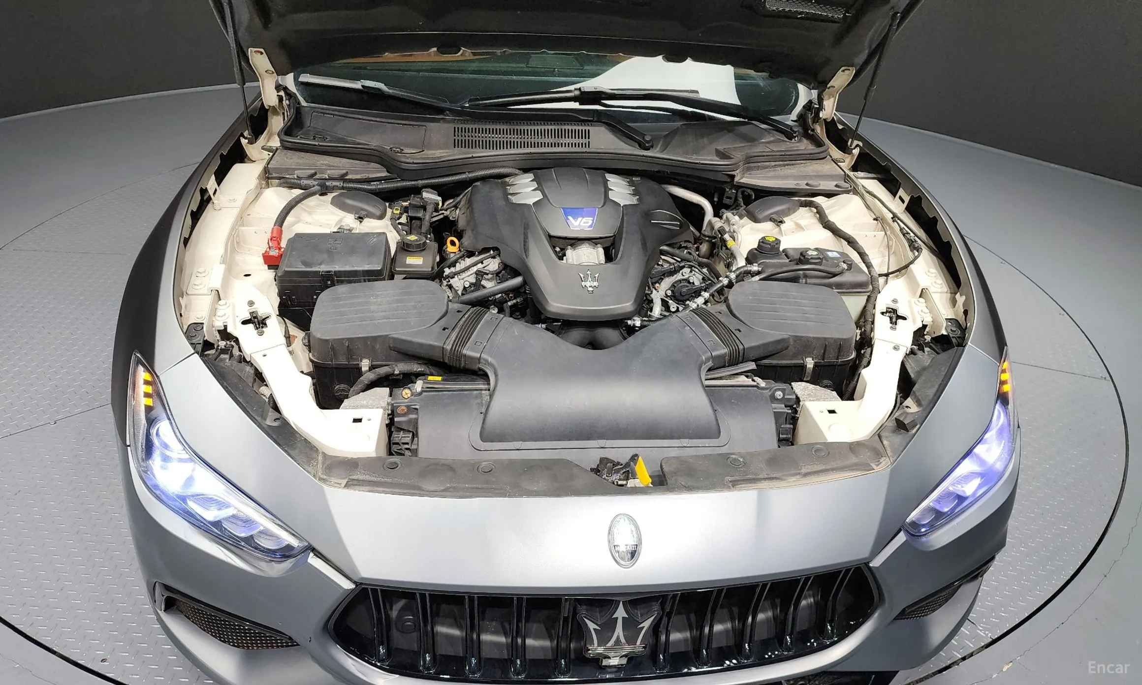 Maserati Ghibli превью 6