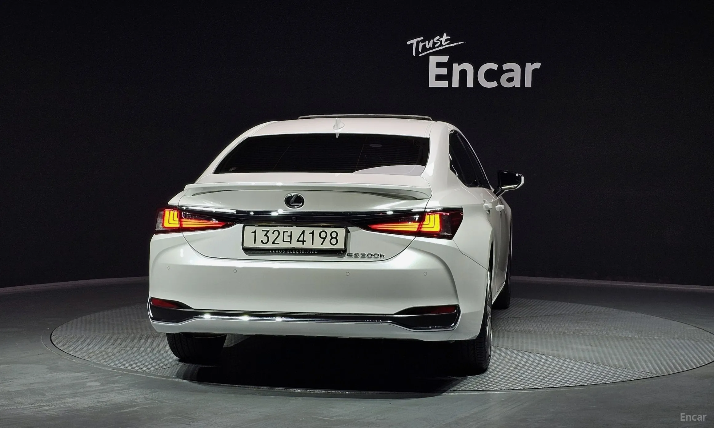 Lexus ES300h 7th Generation превью 4