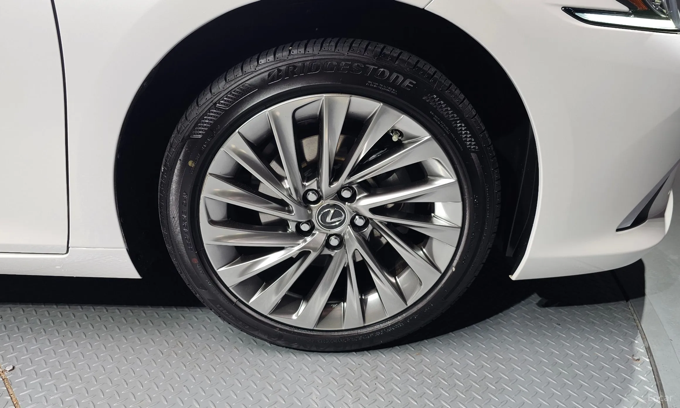 Lexus ES300h 7th Generation превью 5