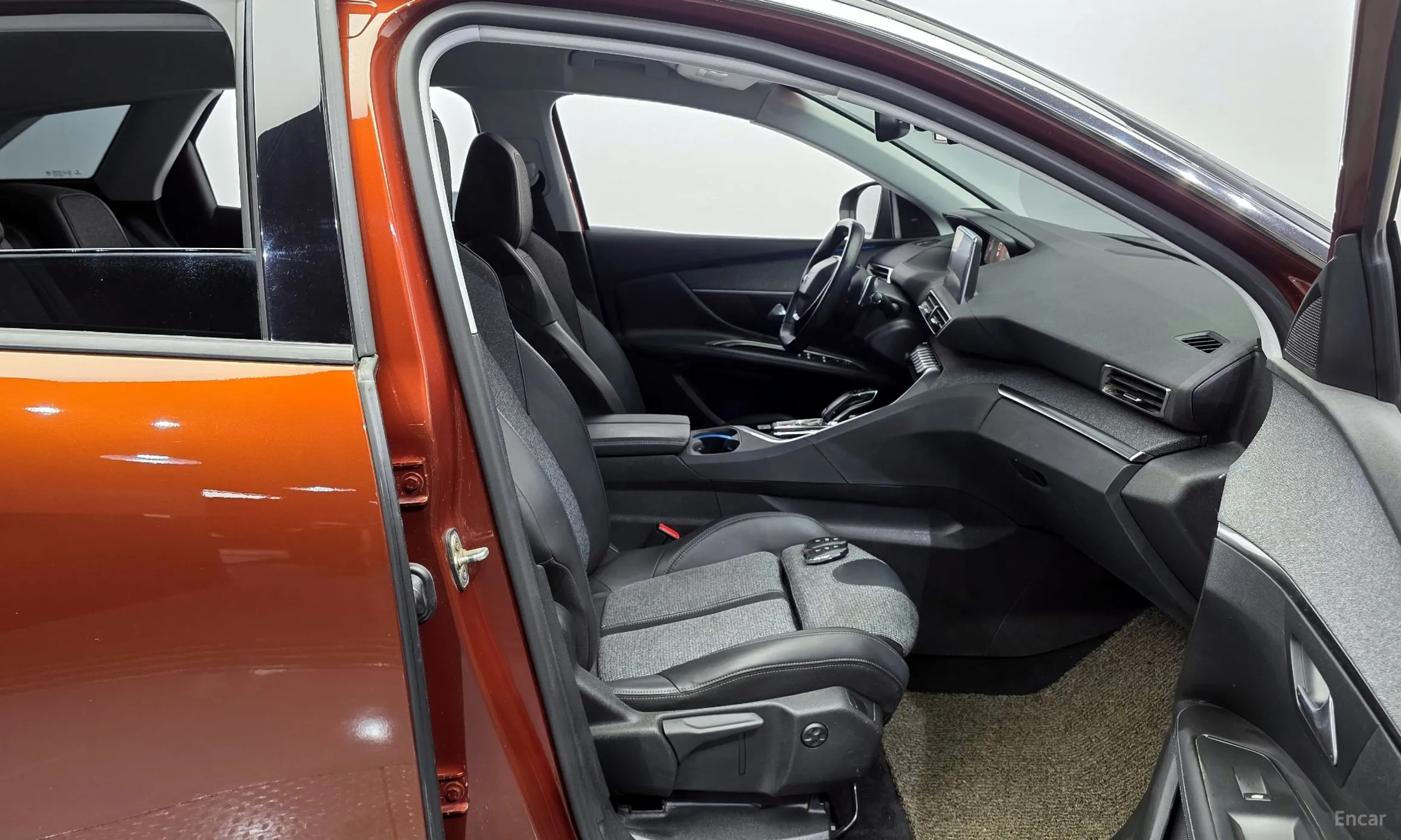 Peugeot 3008 2nd generation превью 10