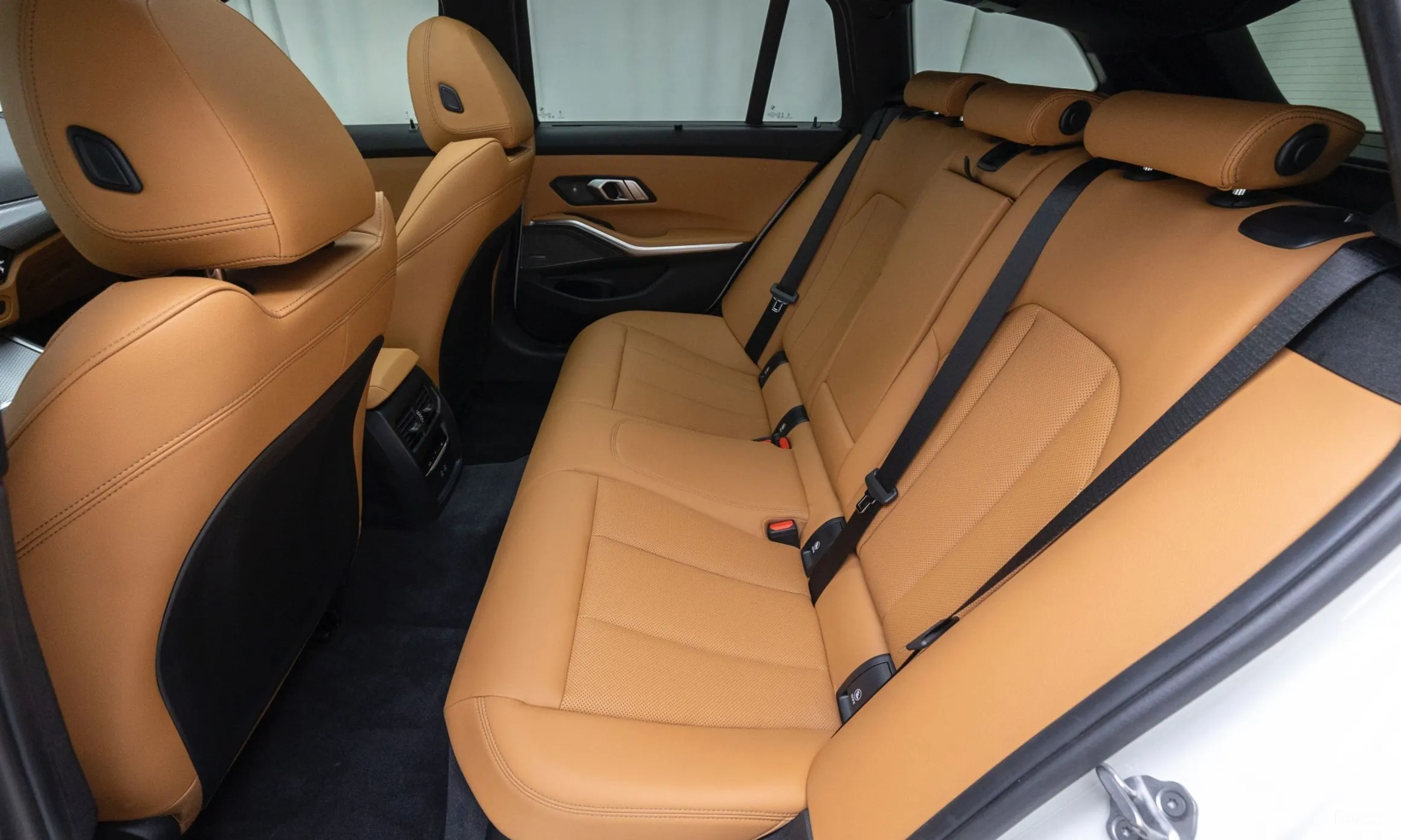 BMW 3 Series (G20) превью 12