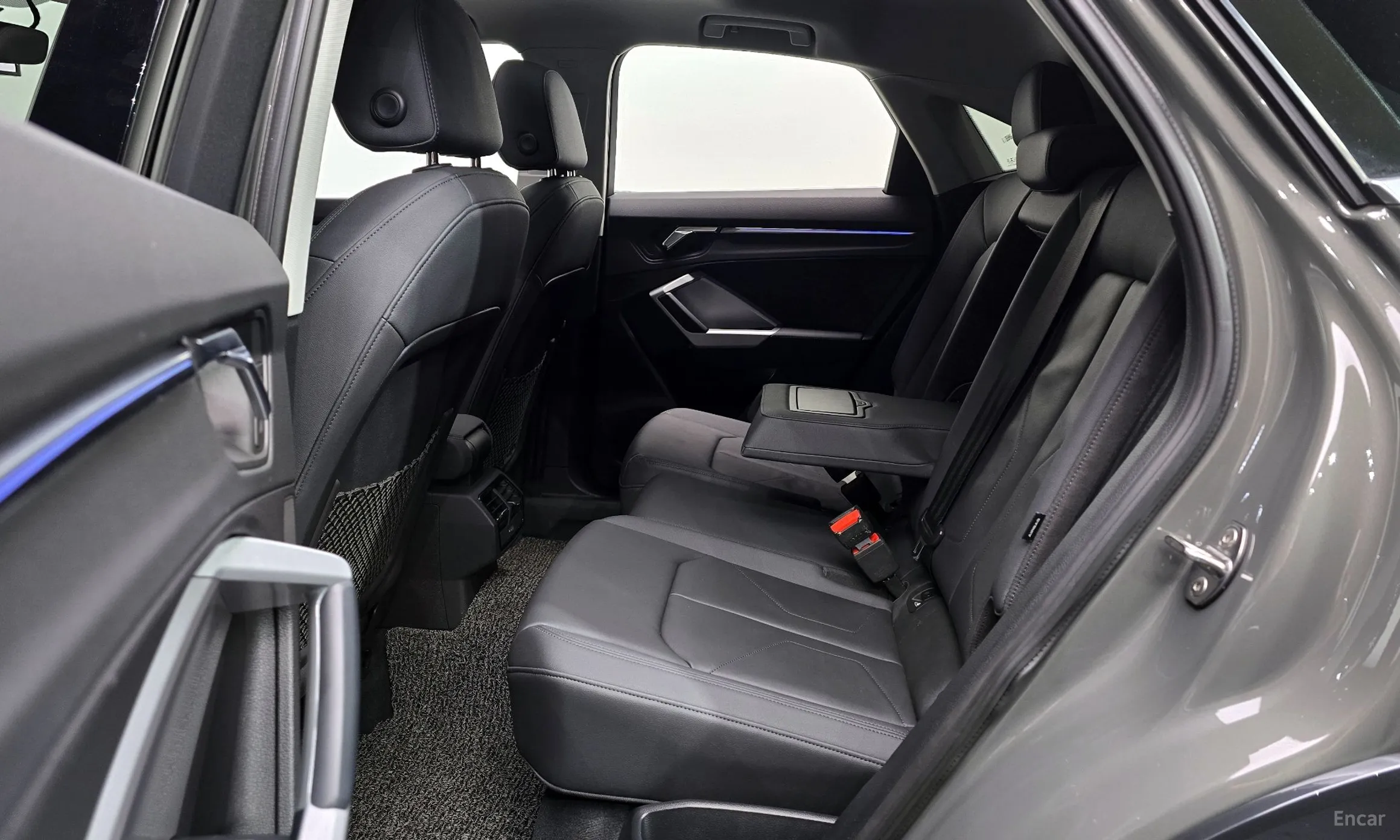 Audi Q3 (F3) превью 12