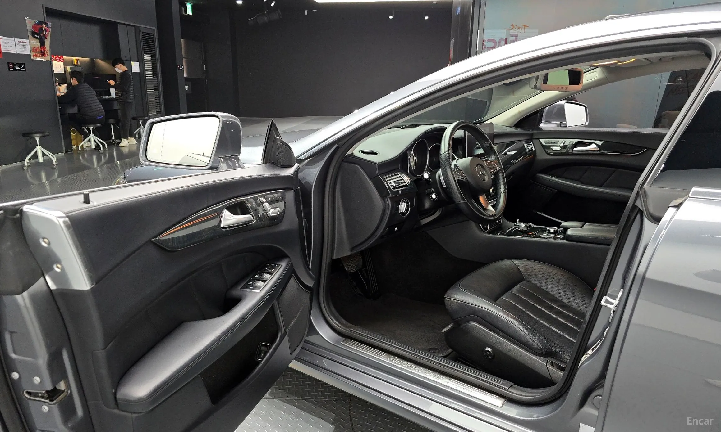 Mercedes Benz CLS-Class W218 превью 10