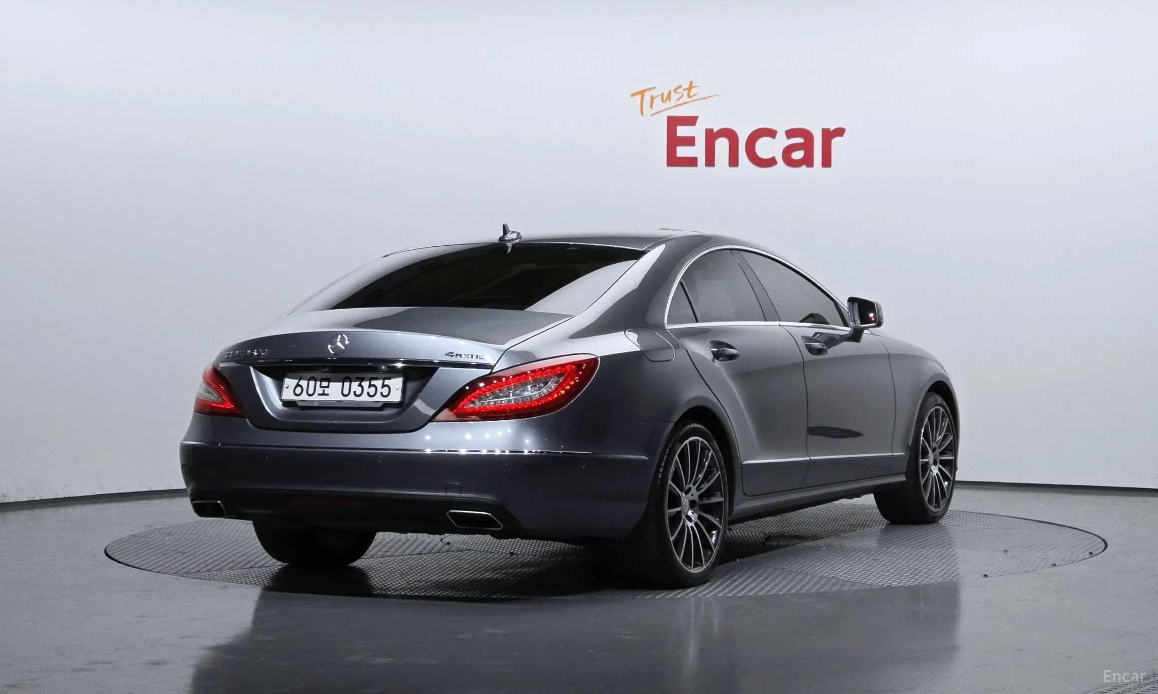 Mercedes Benz CLS-Class W218