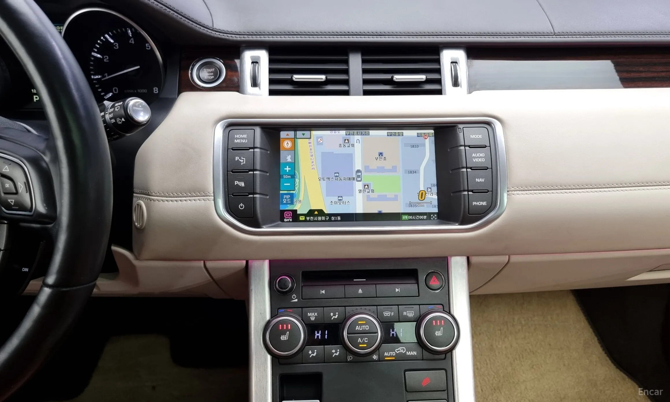 Land Rover Range Rover Evoque превью 14