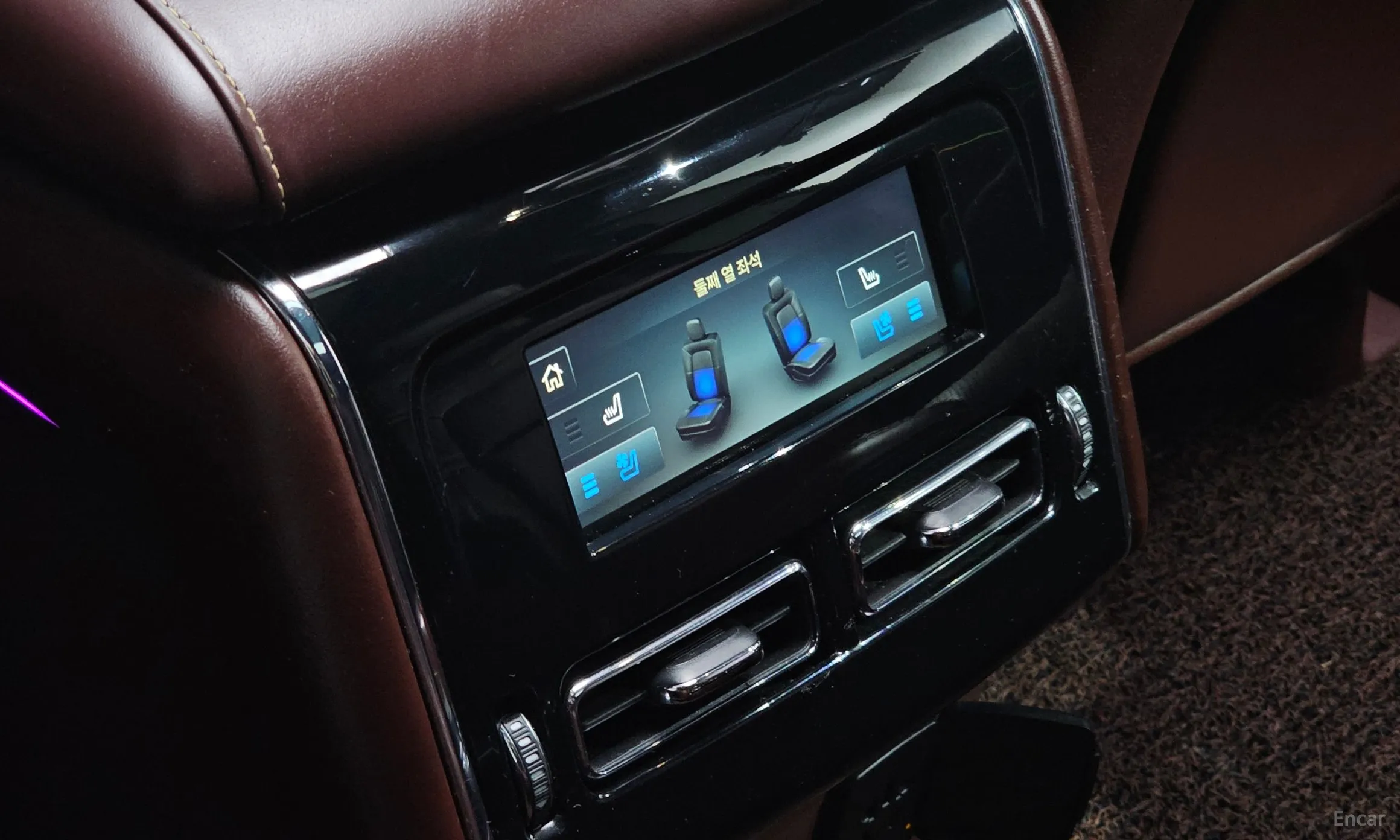 Lincoln Aviator 2nd Generation превью 19