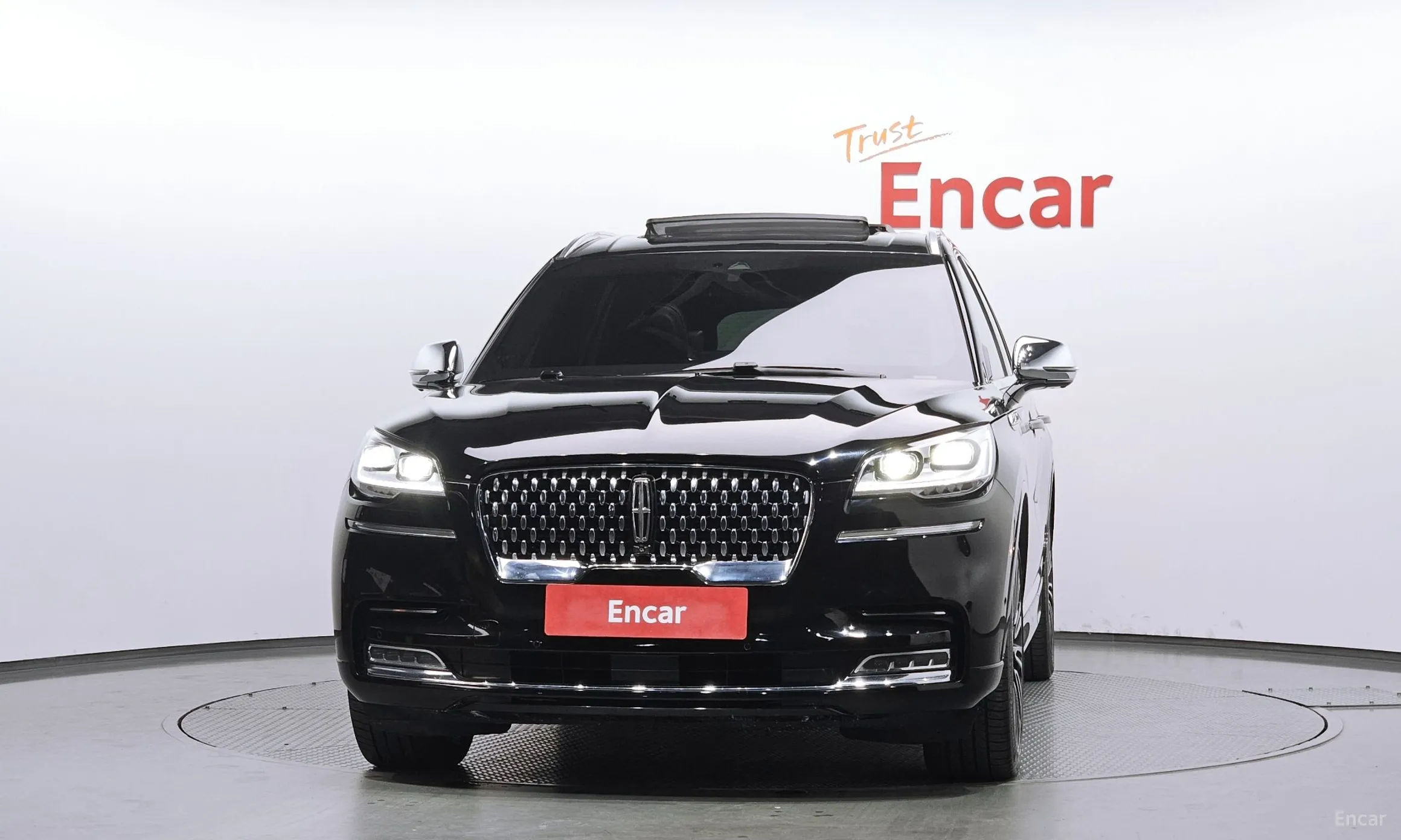 Lincoln Aviator 2nd Generation превью 3