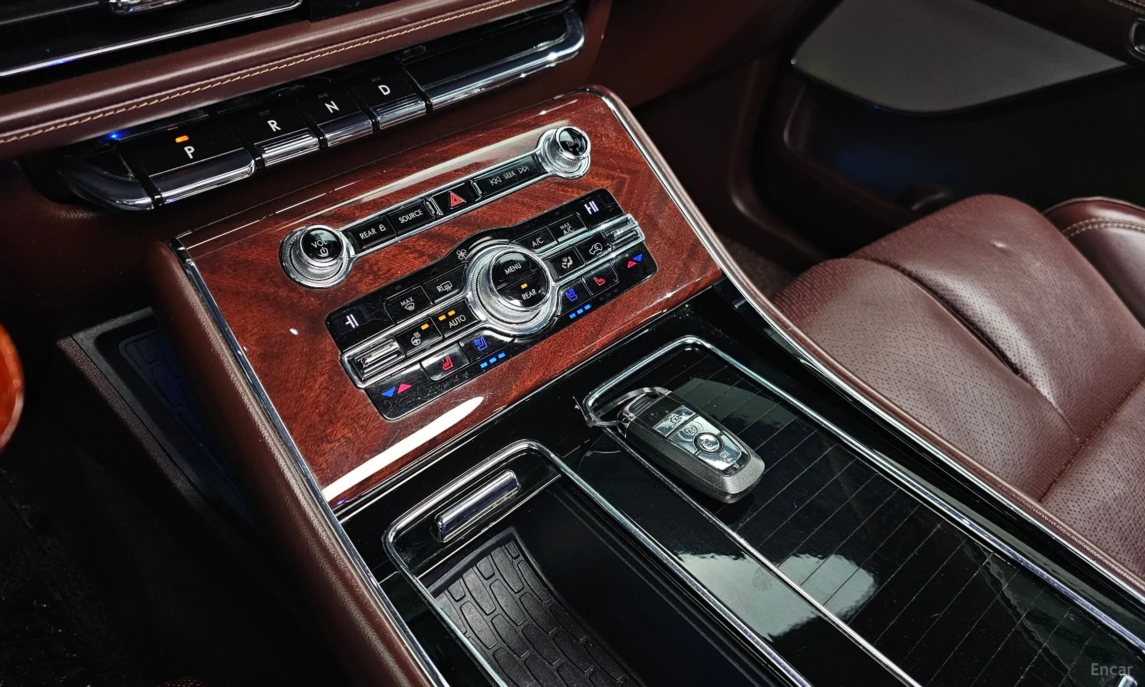 Lincoln Aviator 2nd Generation превью 9