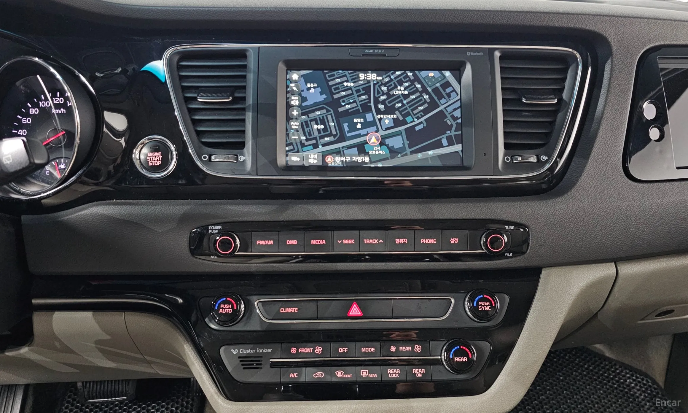 Kia Carnival превью 14