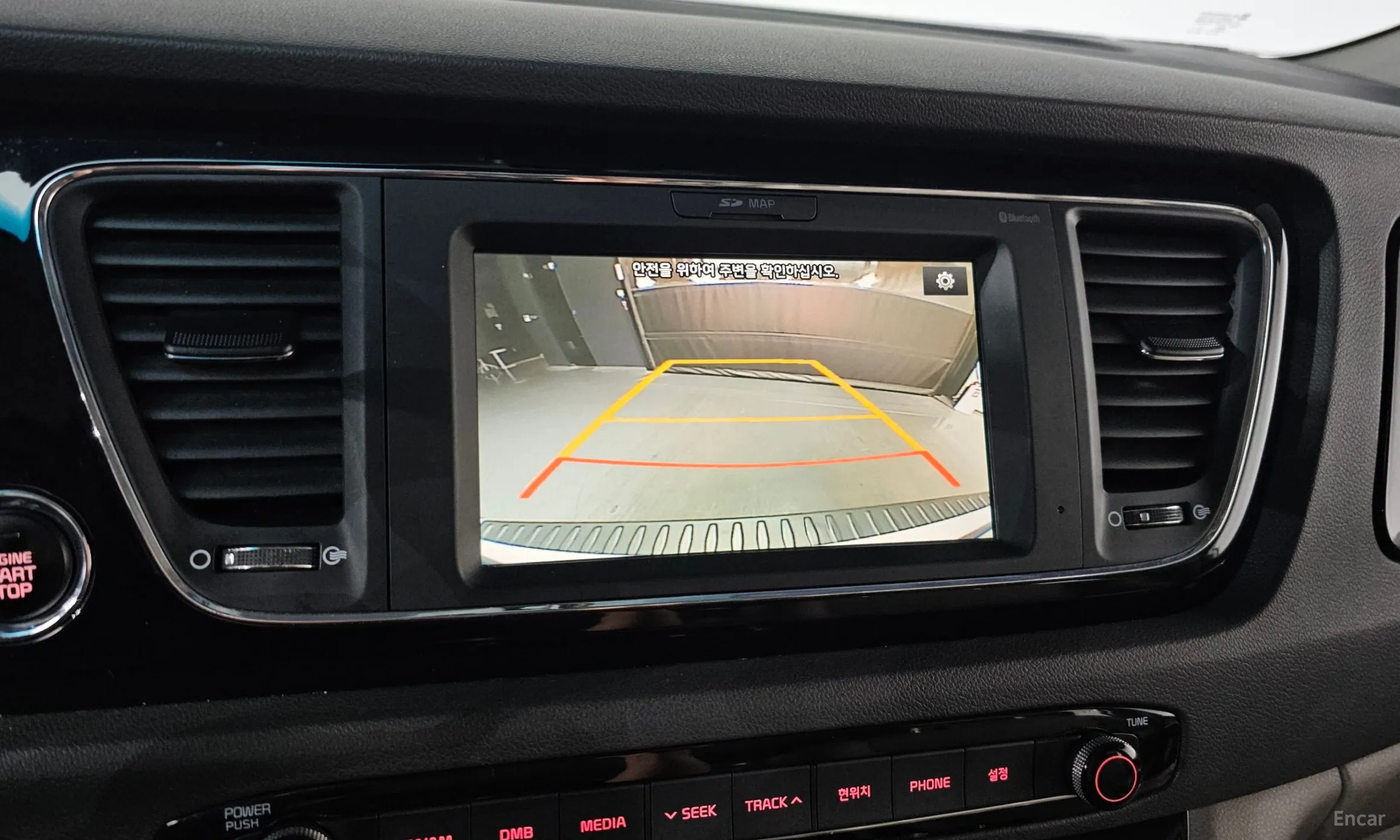 Kia Carnival превью 15