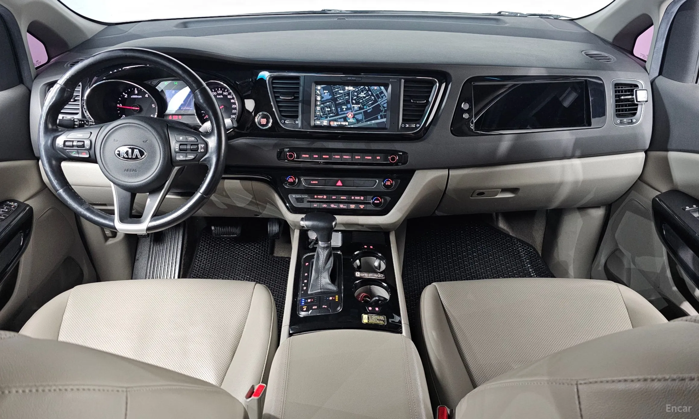 Kia Carnival превью 7