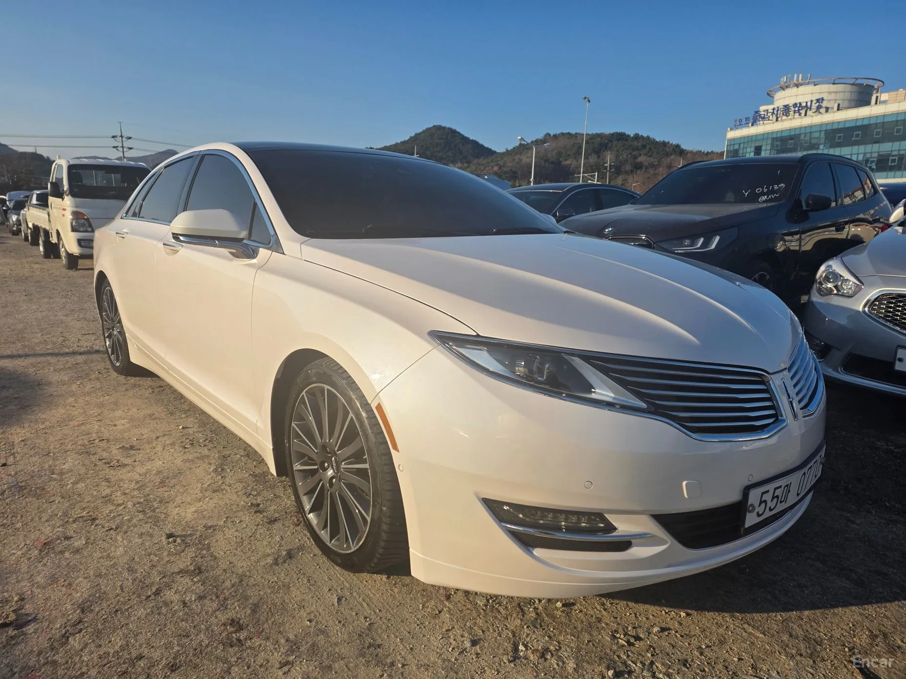 Lincoln New MKZ превью 11