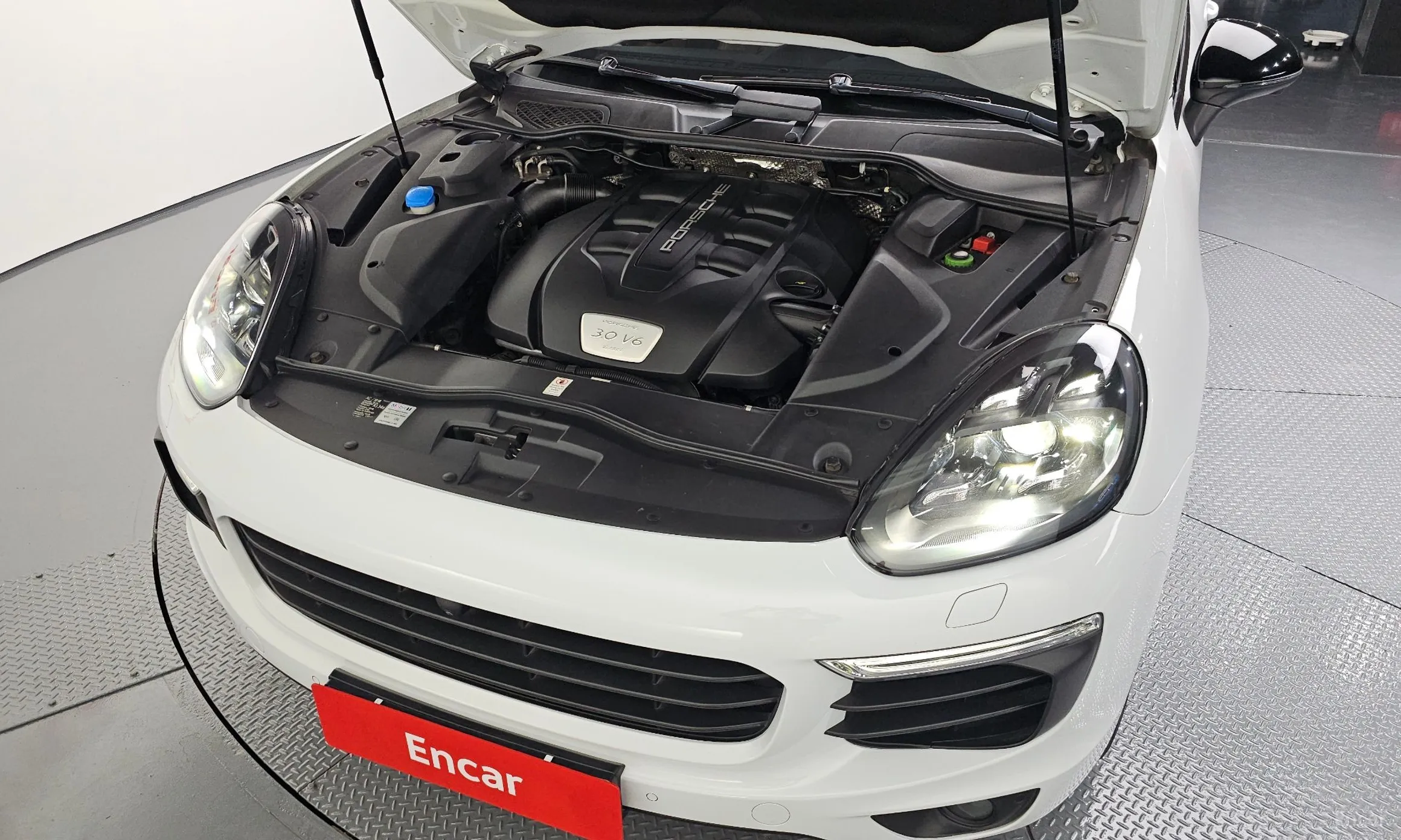 Porsche New Cayenne превью 6