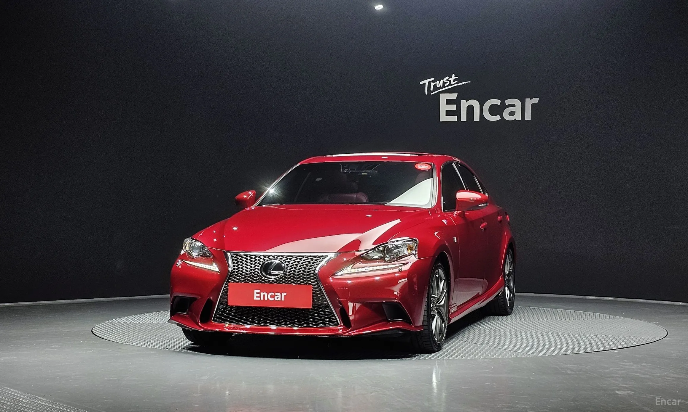 Lexus New IS200t превью 3