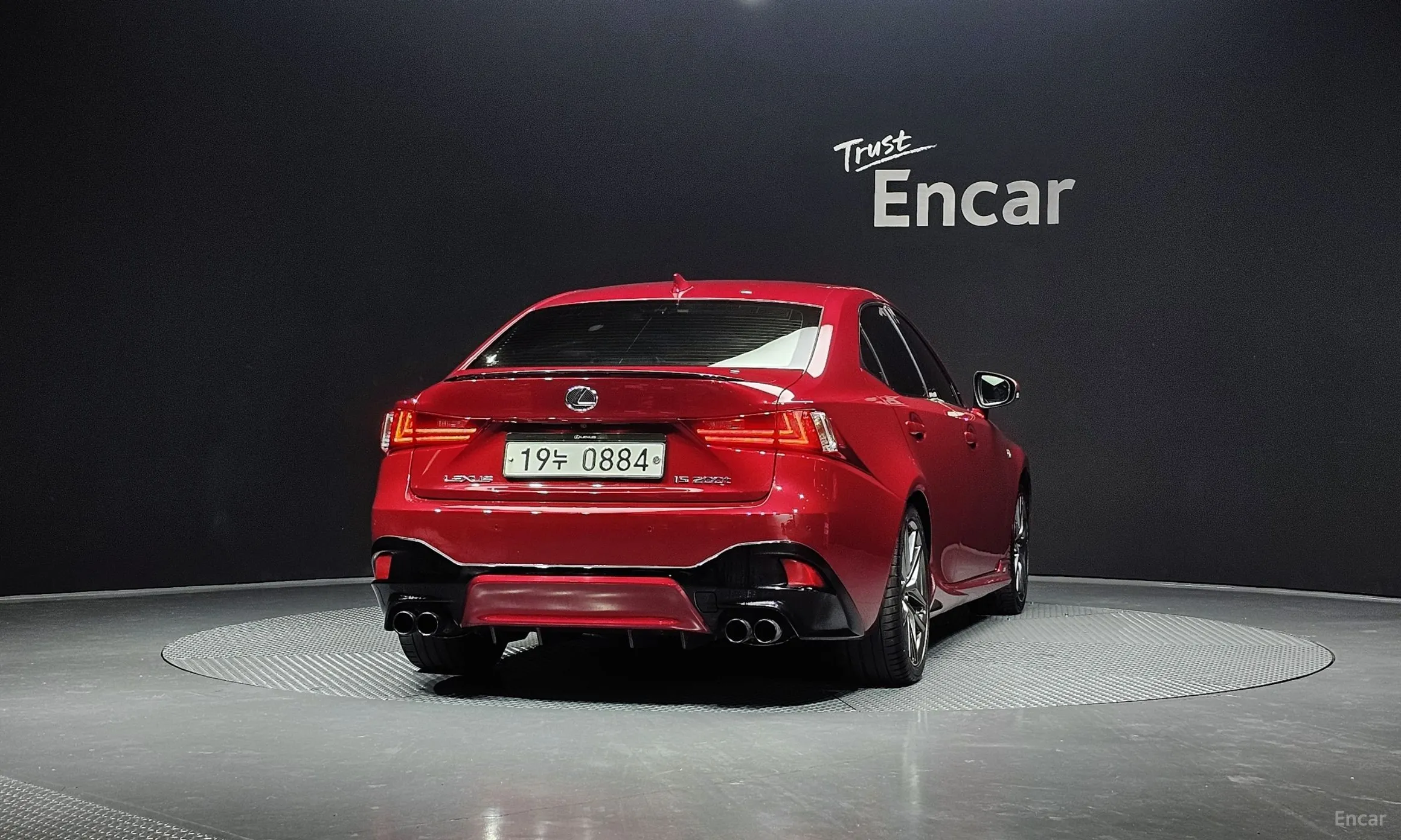 Lexus New IS200t превью 4
