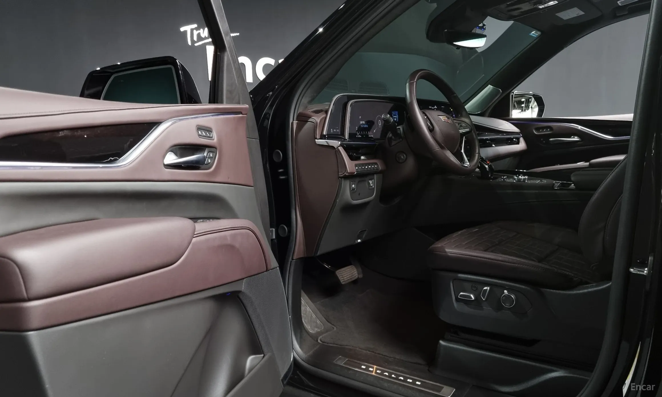Cadillac Escalade 5th Generation превью 10
