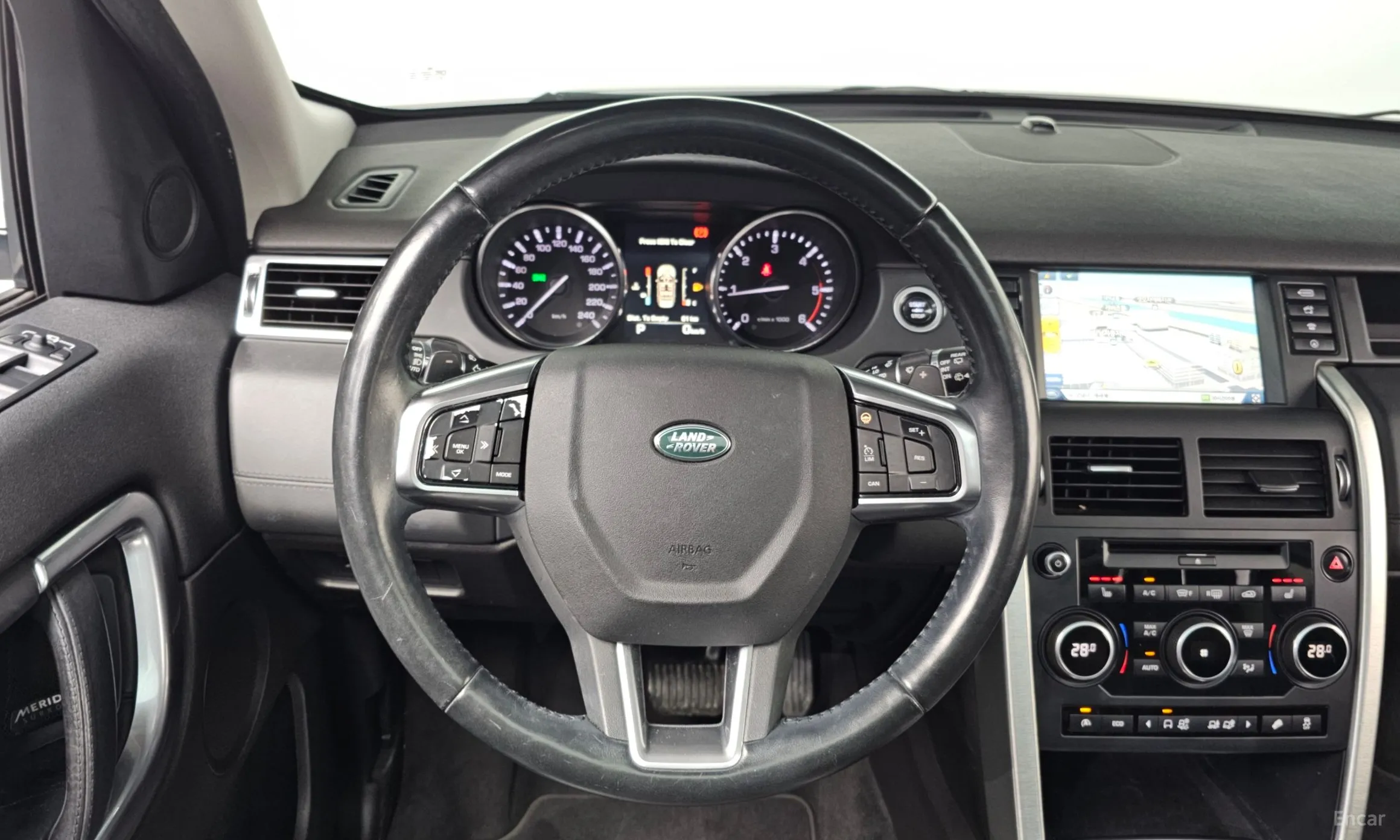 Land Rover Discovery Sports превью 13