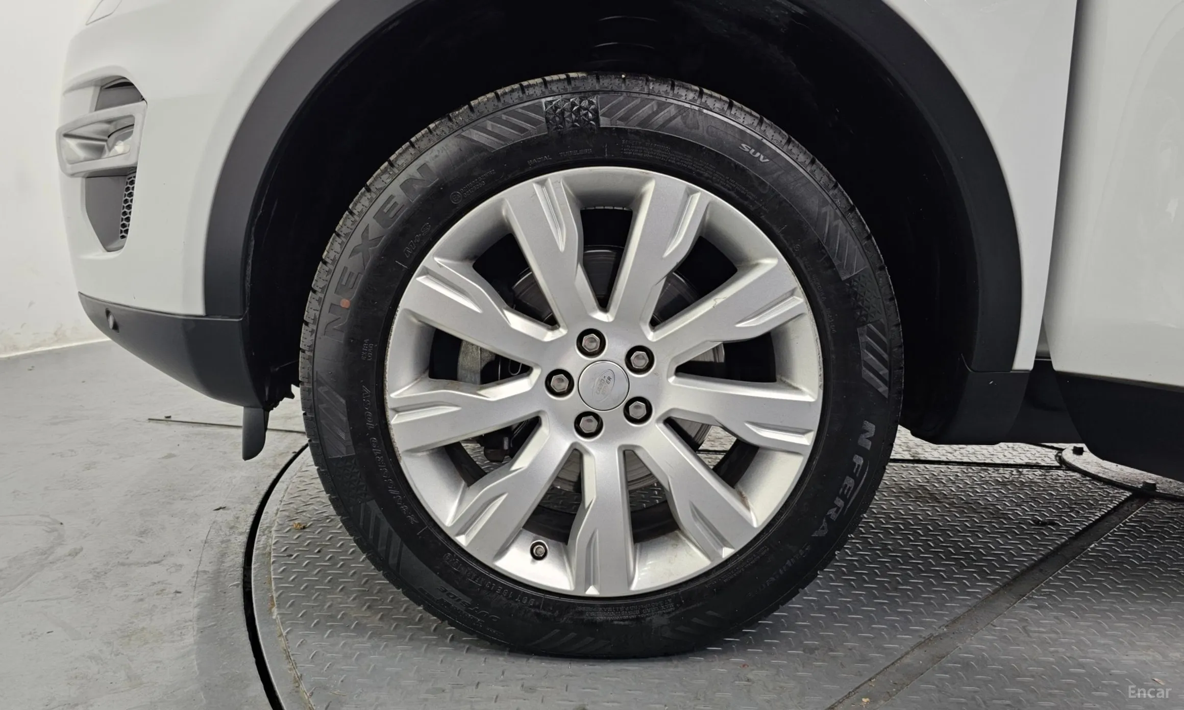 Land Rover Discovery Sports превью 5