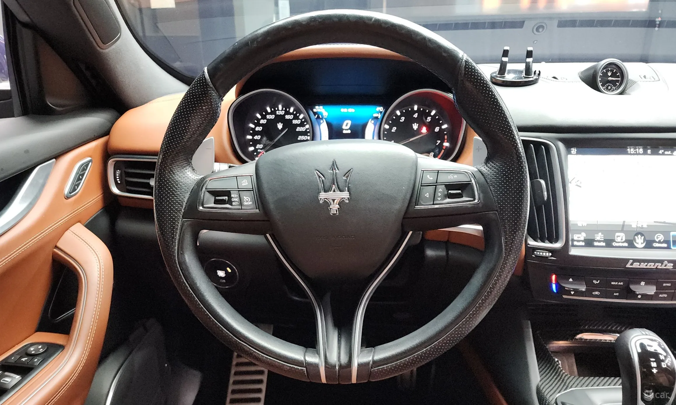 Maserati Levante превью 13