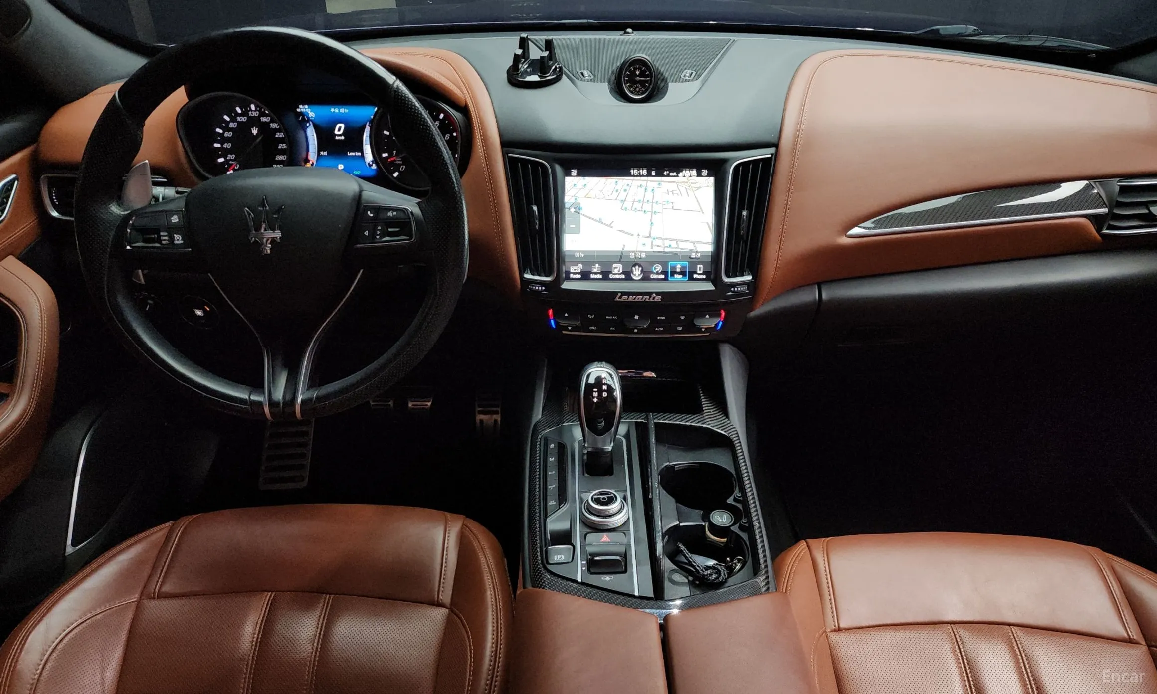 Maserati Levante превью 7