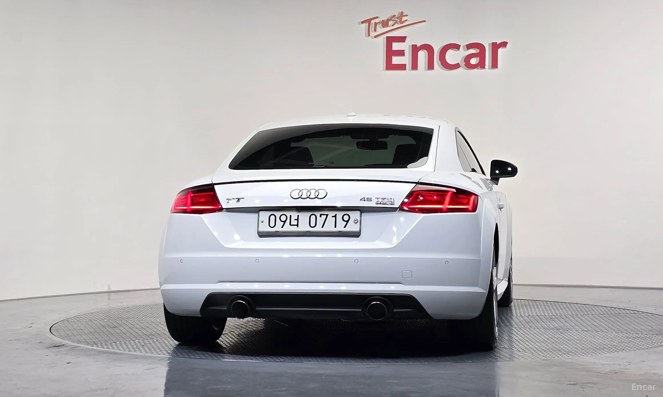 Audi TT (8S) превью 4