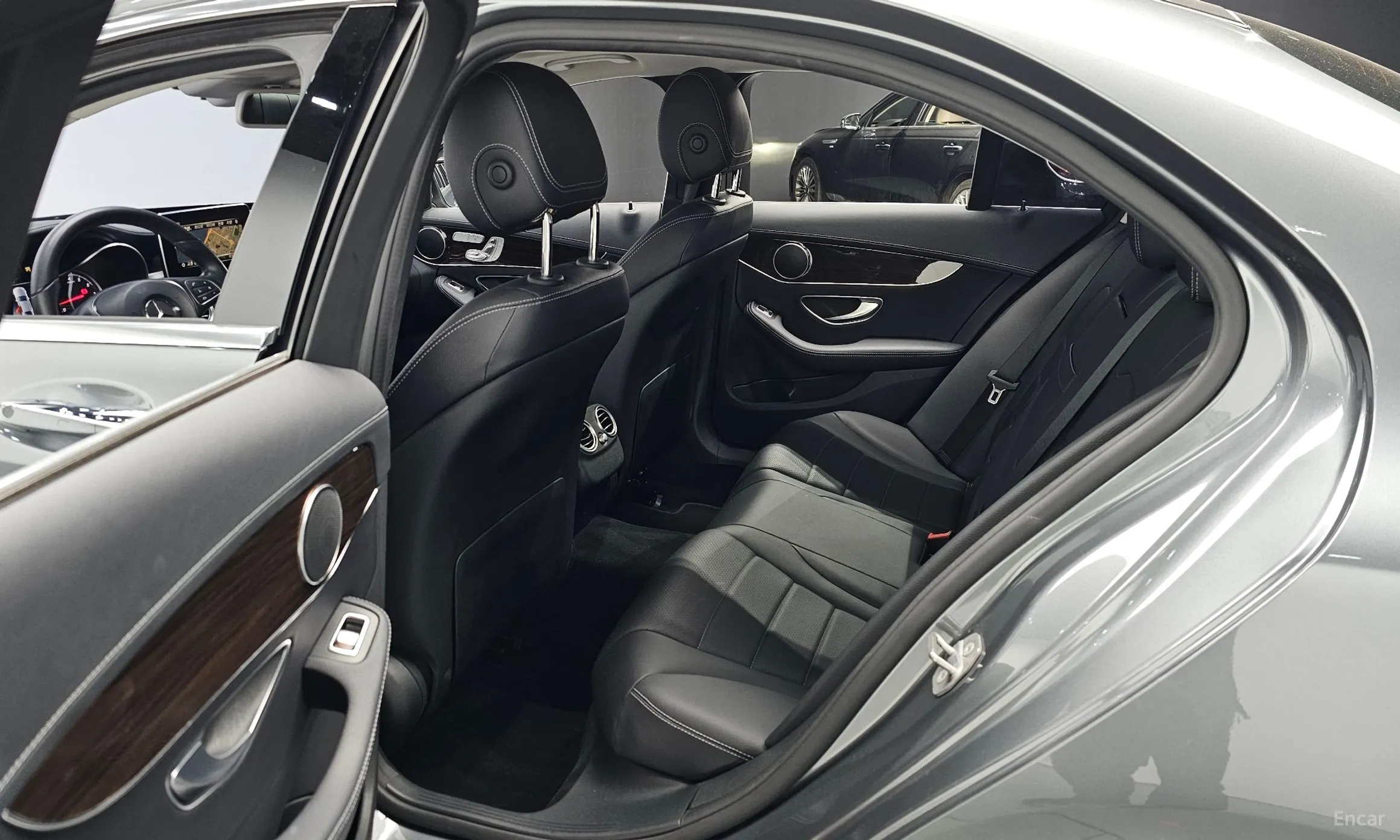 Mercedes Benz C-Class W205 превью 11