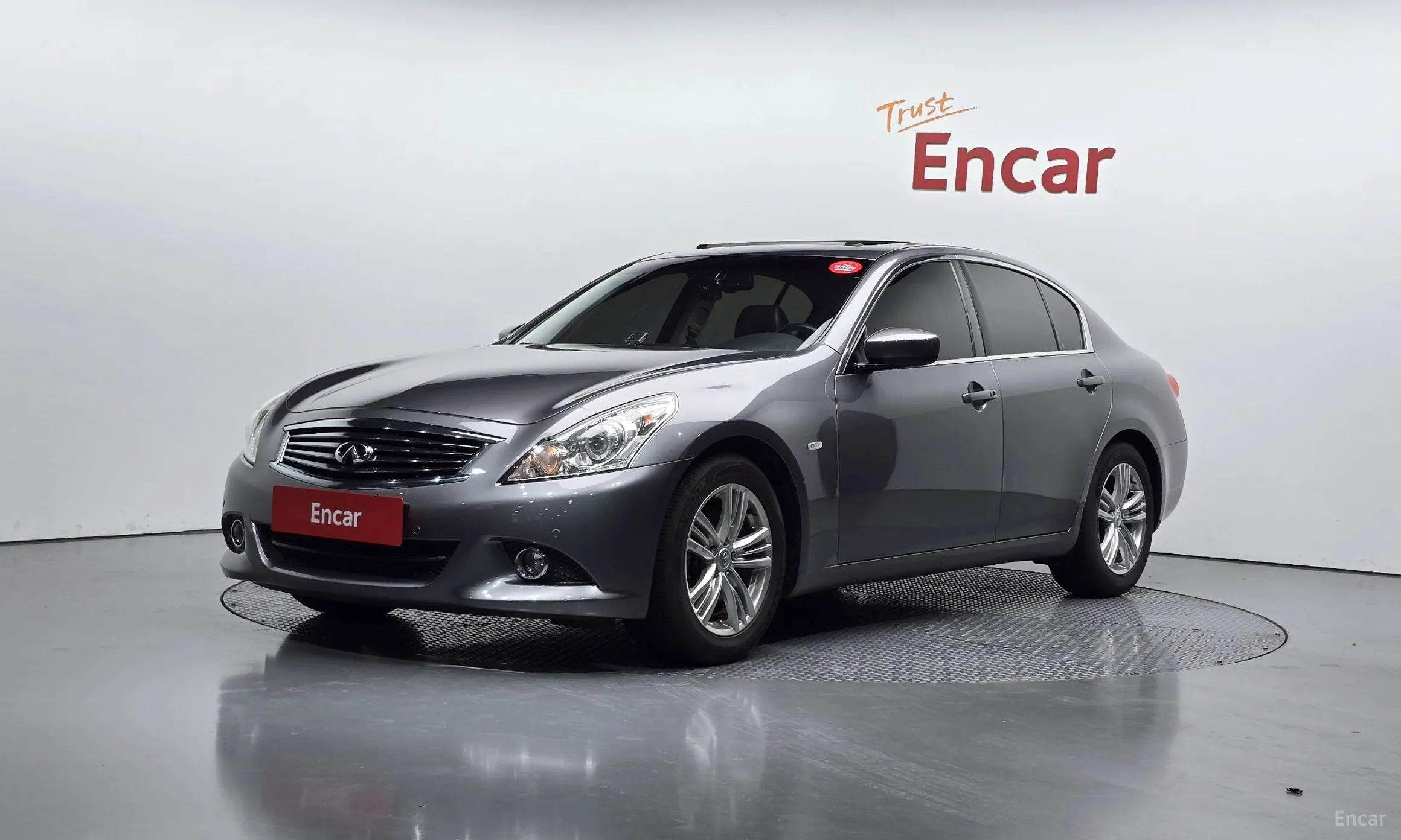 G37