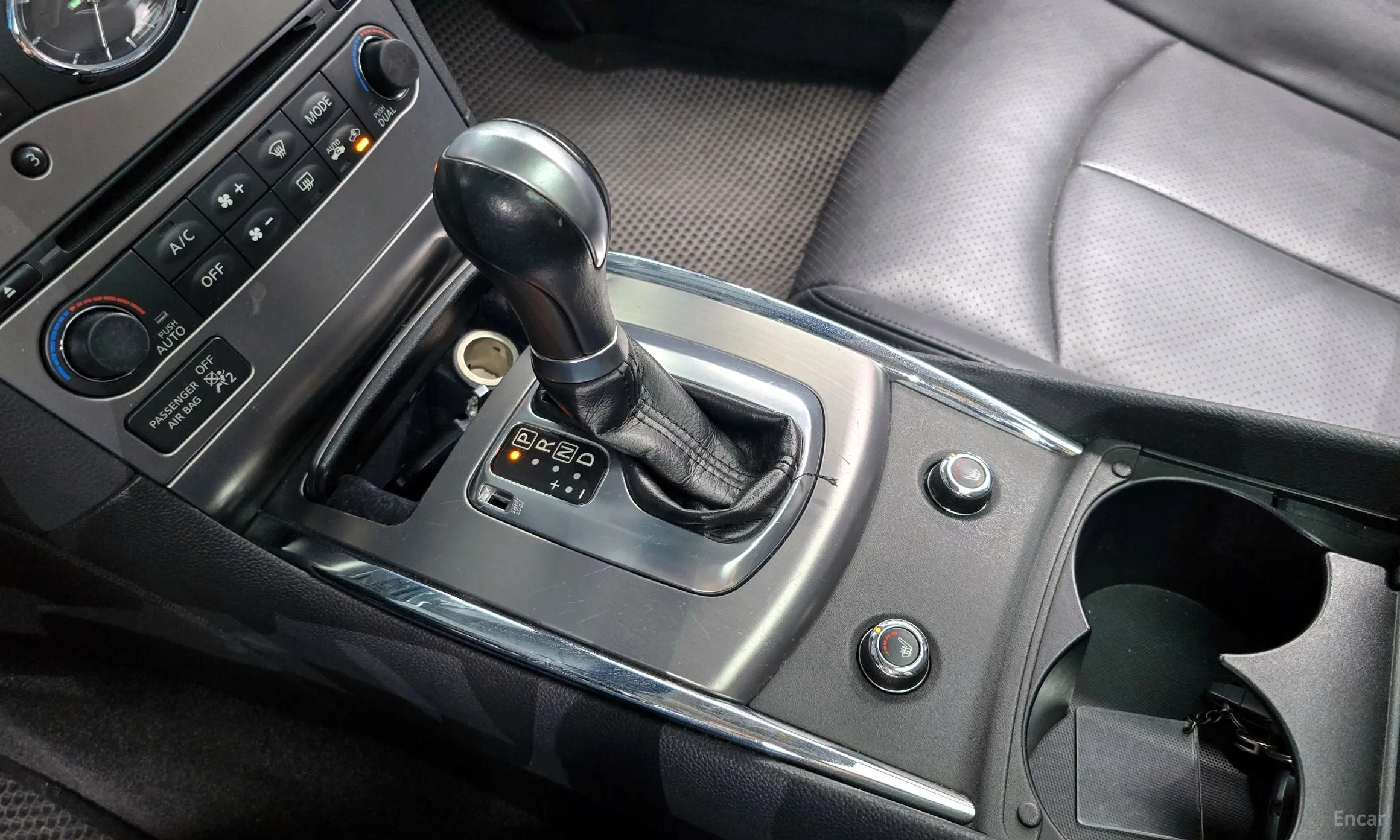 Infiniti G37 превью 9