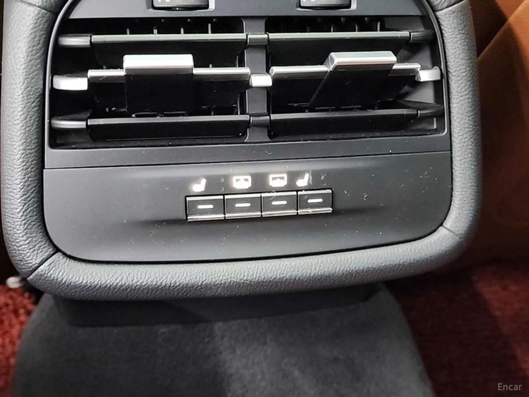 Maserati Ghibli превью 13
