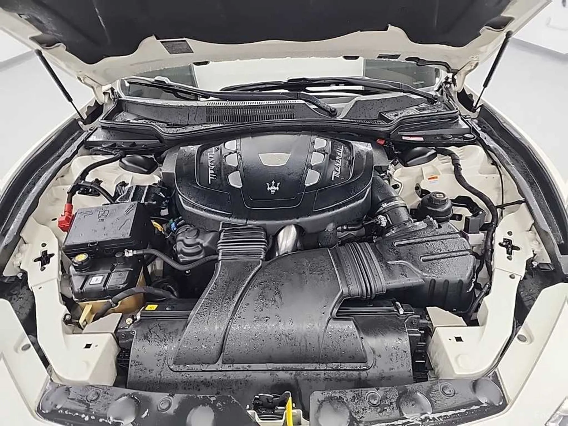 Maserati Ghibli превью 5