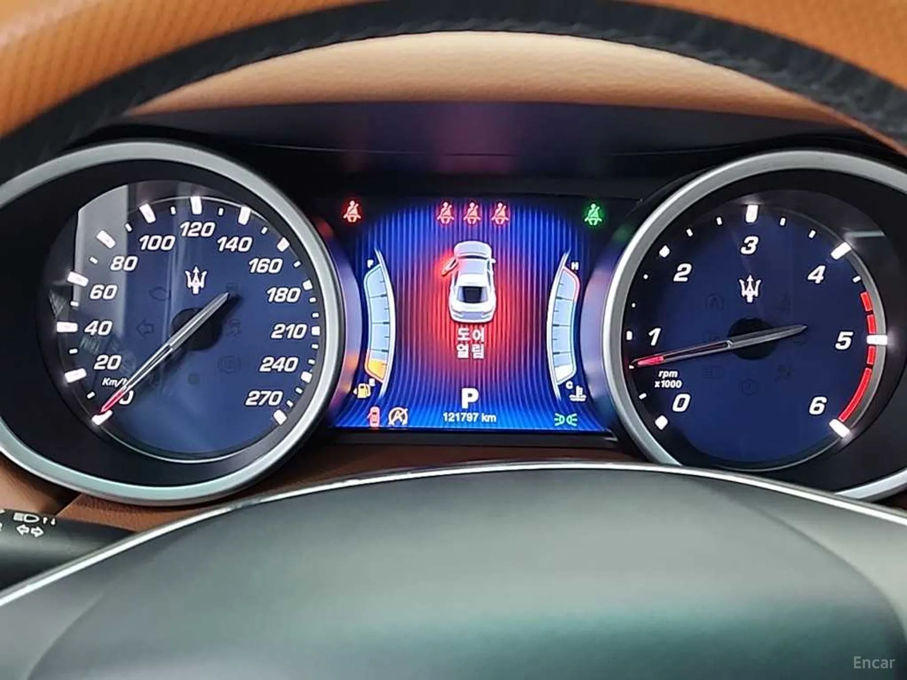 Maserati Ghibli превью 6