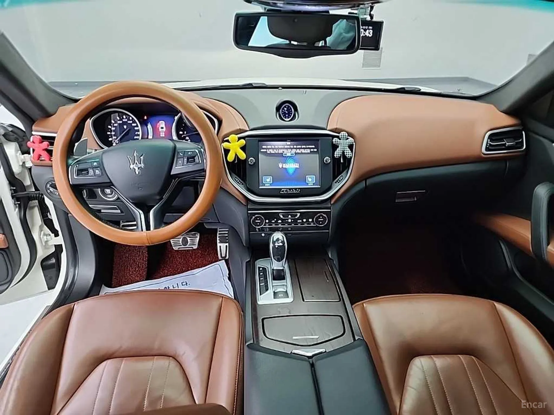 Maserati Ghibli превью 7